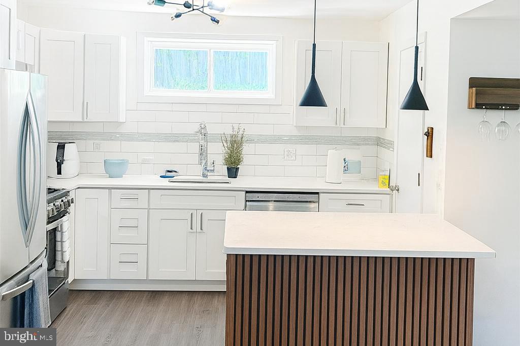 WASHINGTON, District Of Columbia 20020, 4 Bedrooms Bedrooms, 12 Rooms Rooms,3 BathroomsBathrooms,Residential,For sale,DCDC2230646 MLS # DCDC2230646