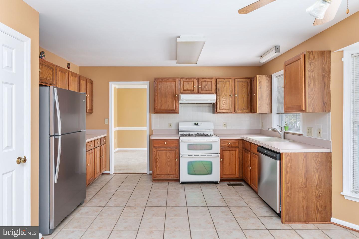 2011 SIERRA DR, FREDERICKSBURG, Virginia 22405, 4 Bedrooms Bedrooms, 13 Rooms Rooms,3 BathroomsBathrooms,Residential,For sale,2011 SIERRA DR,VAST2044128 MLS # VAST2044128