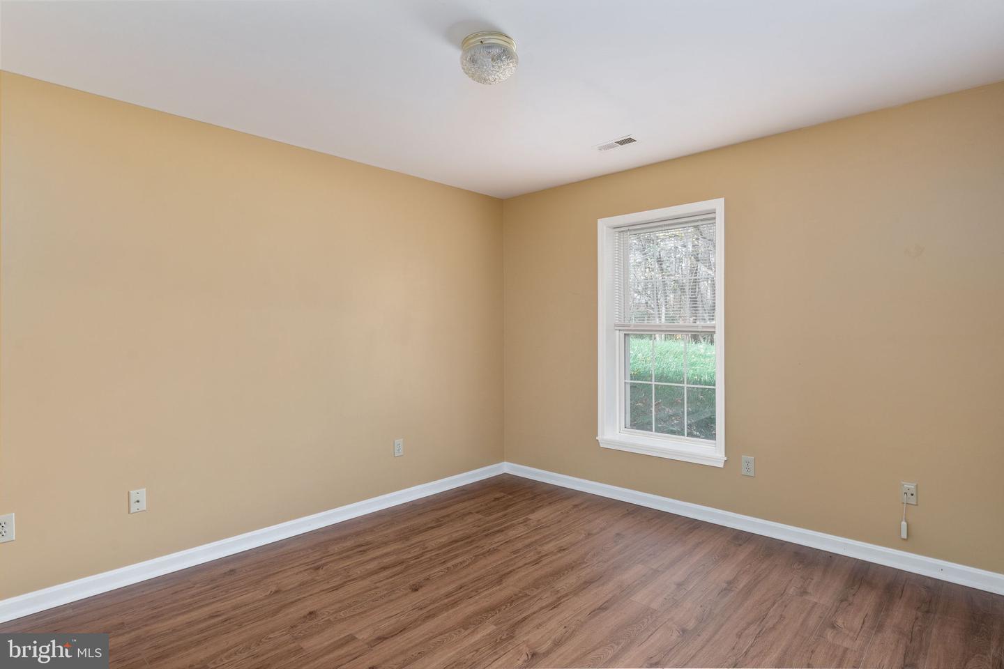 2011 SIERRA DR, FREDERICKSBURG, Virginia 22405, 4 Bedrooms Bedrooms, 13 Rooms Rooms,3 BathroomsBathrooms,Residential,For sale,2011 SIERRA DR,VAST2044128 MLS # VAST2044128