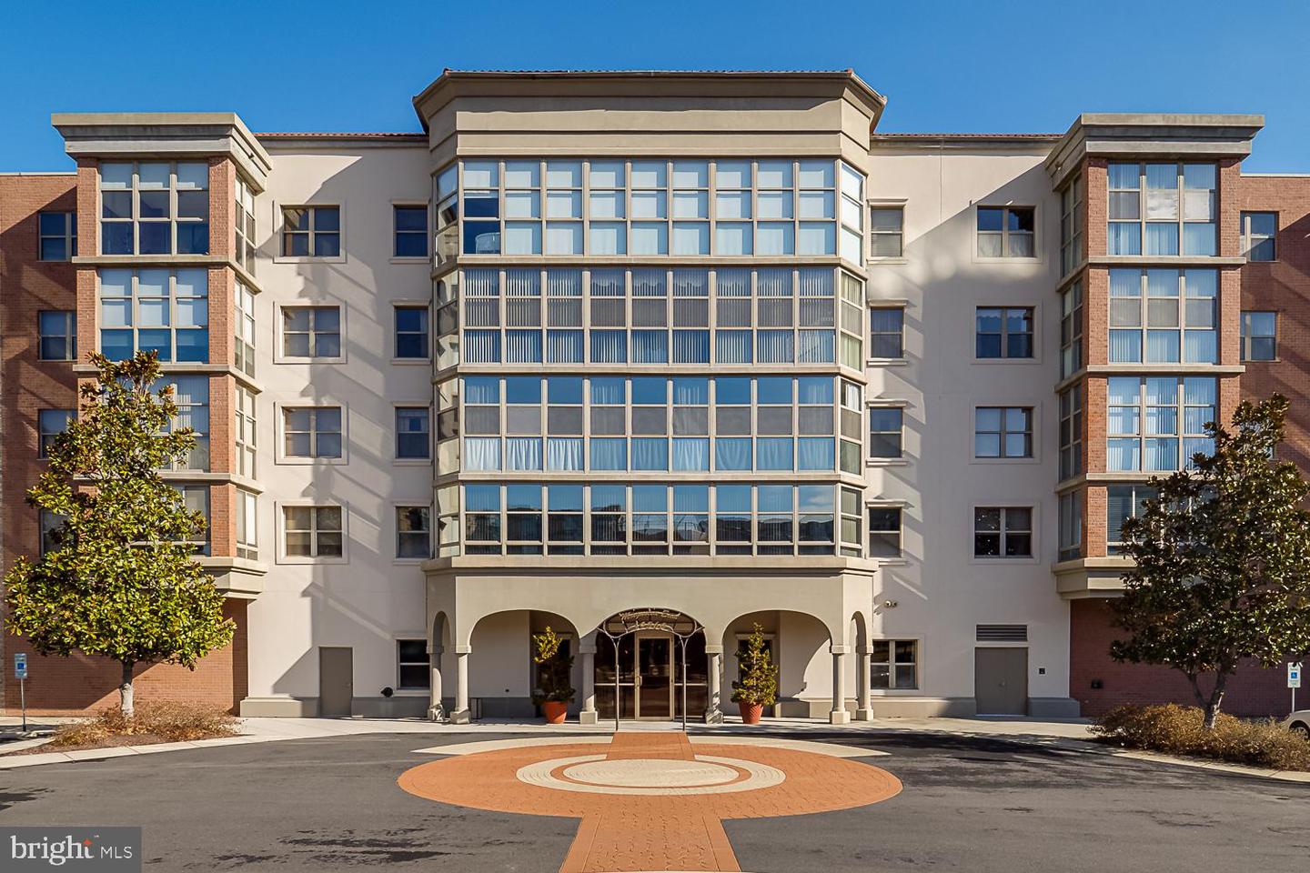 19360 MAGNOLIA GROVE SQ #316, LEESBURG, Virginia 20176, 2 Bedrooms Bedrooms, ,2 BathroomsBathrooms,Residential,For sale,19360 MAGNOLIA GROVE SQ #316,VALO2110854 MLS # VALO2110854