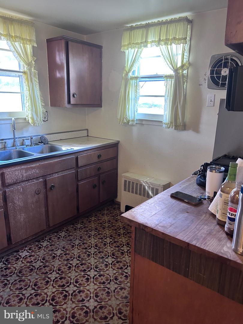 15014 ALABAMA AVE, WOODBRIDGE, Virginia 22191, 3 Bedrooms Bedrooms, 5 Rooms Rooms,2 BathroomsBathrooms,Residential,For sale,15014 ALABAMA AVE,VAPW2107558 MLS # VAPW2107558