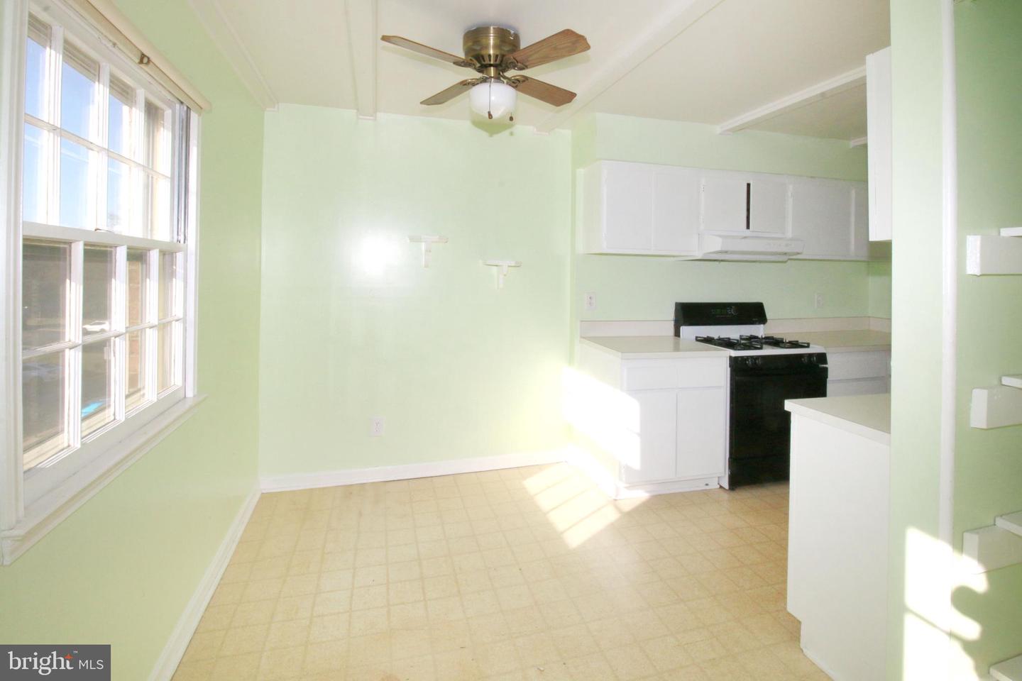 14846 HAYMARKET LN, CENTREVILLE, Virginia 20120, 4 Bedrooms Bedrooms, ,2 BathroomsBathrooms,Residential,For sale,14846 HAYMARKET LN,VAFX2278472 MLS # VAFX2278472