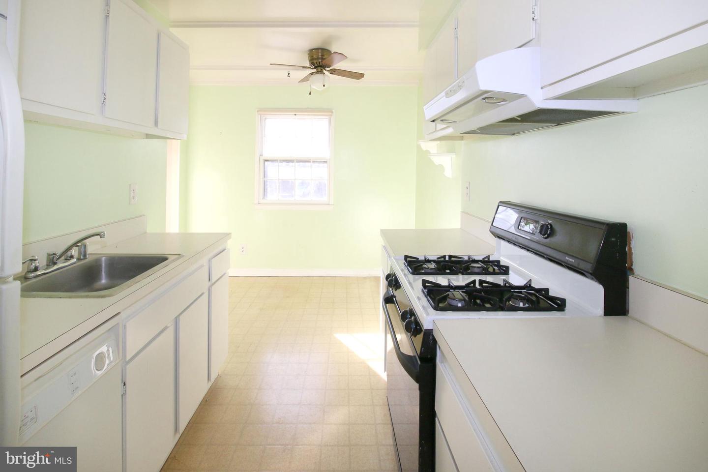 14846 HAYMARKET LN, CENTREVILLE, Virginia 20120, 4 Bedrooms Bedrooms, ,2 BathroomsBathrooms,Residential,For sale,14846 HAYMARKET LN,VAFX2278472 MLS # VAFX2278472