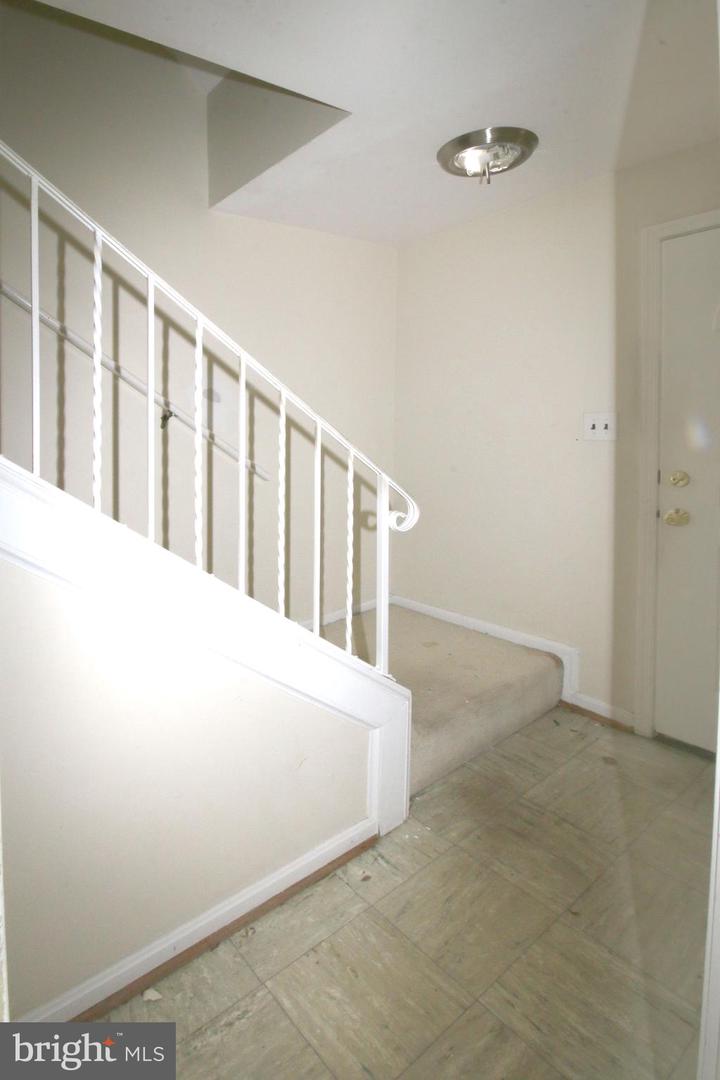 14846 HAYMARKET LN, CENTREVILLE, Virginia 20120, 4 Bedrooms Bedrooms, ,2 BathroomsBathrooms,Residential,For sale,14846 HAYMARKET LN,VAFX2278472 MLS # VAFX2278472