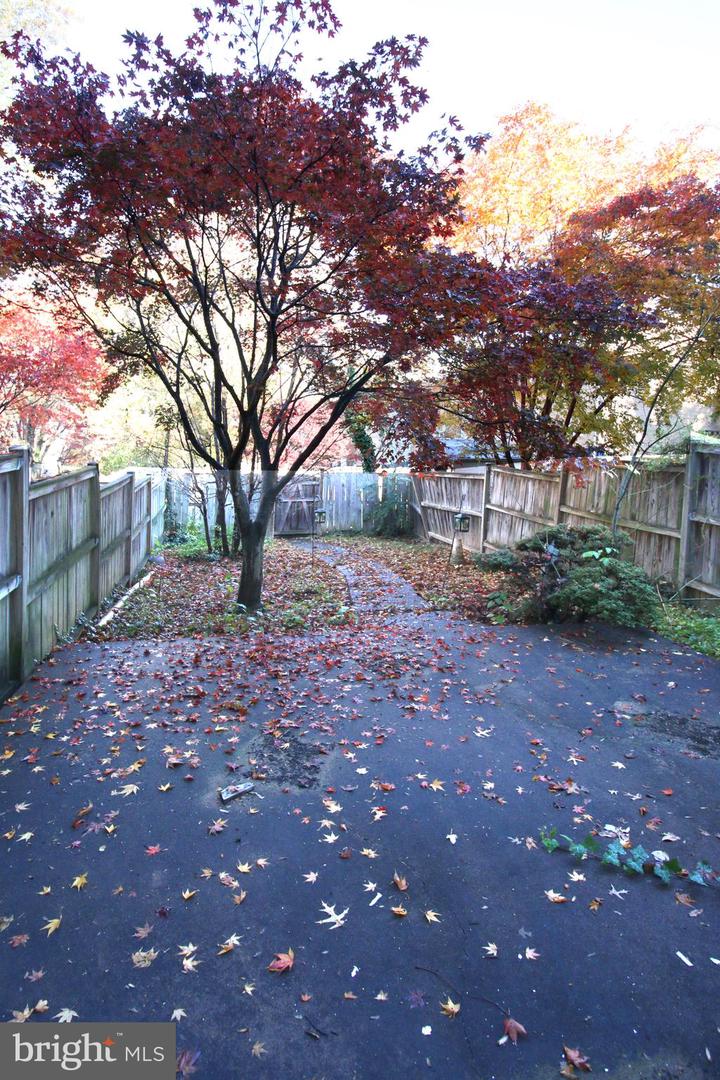 14846 HAYMARKET LN, CENTREVILLE, Virginia 20120, 4 Bedrooms Bedrooms, ,2 BathroomsBathrooms,Residential,For sale,14846 HAYMARKET LN,VAFX2278472 MLS # VAFX2278472