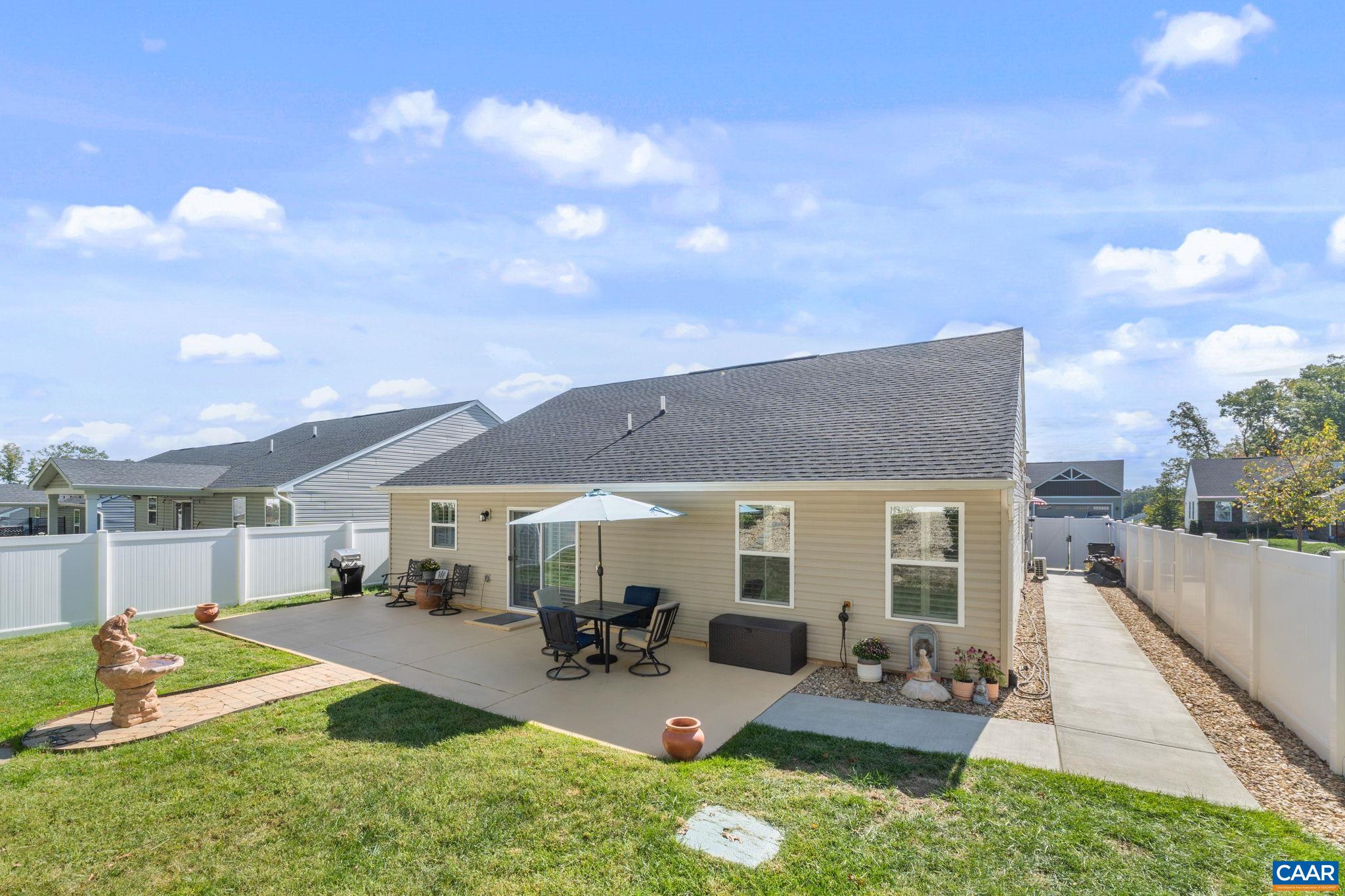 27 PINE KNOT DR, PALMYRA, Virginia 22963, 3 Bedrooms Bedrooms, ,2 BathroomsBathrooms,Residential,27 PINE KNOT DR,669885 MLS # 669885 27 PINE KNOT DR, PALMYRA, Virginia 22963, 3 Bedrooms Bedrooms, ,2 BathroomsBathrooms,Residential,27 PINE KNOT DR,669885 MLS # 669885