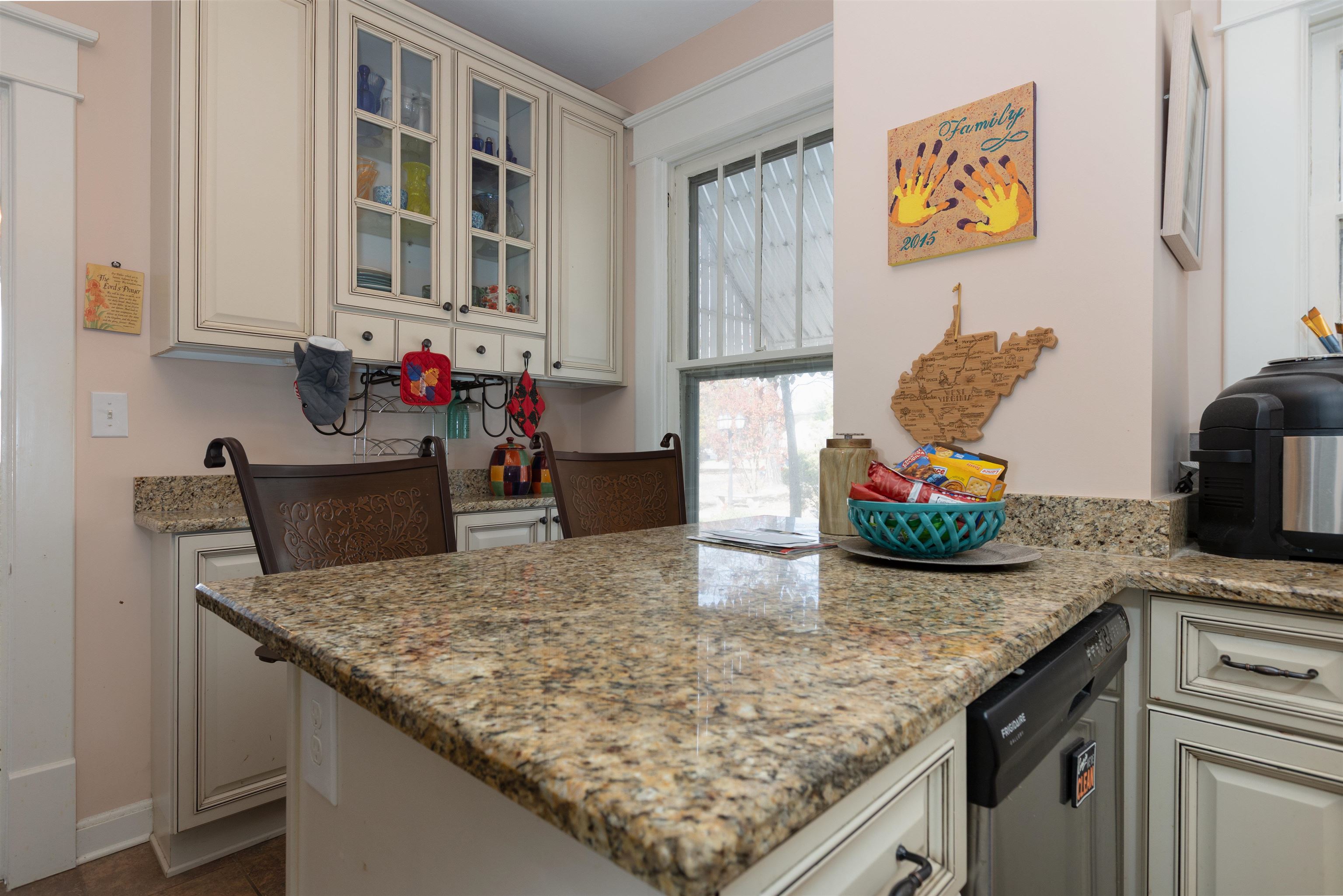 2144 WALNUT AVE, BUENA VISTA, Virginia 24416, 3 Bedrooms Bedrooms, ,2 BathroomsBathrooms,Residential,2144 WALNUT AVE,670904 MLS # 670904 2144 WALNUT AVE, BUENA VISTA, Virginia 24416, 3 Bedrooms Bedrooms, ,2 BathroomsBathrooms,Residential,2144 WALNUT AVE,670904 MLS # 670904