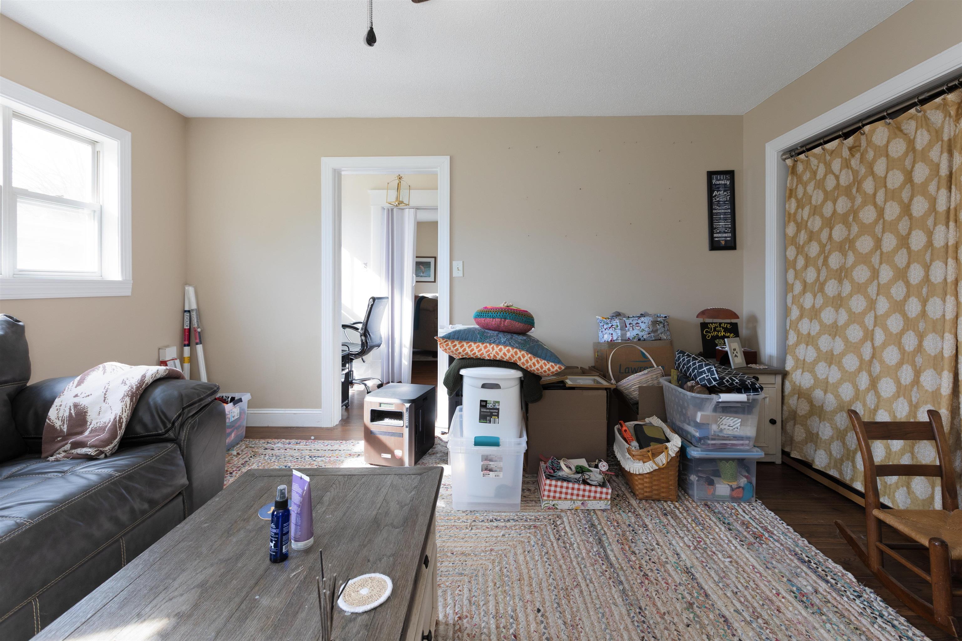 2144 WALNUT AVE, BUENA VISTA, Virginia 24416, 3 Bedrooms Bedrooms, ,2 BathroomsBathrooms,Residential,2144 WALNUT AVE,670904 MLS # 670904 2144 WALNUT AVE, BUENA VISTA, Virginia 24416, 3 Bedrooms Bedrooms, ,2 BathroomsBathrooms,Residential,2144 WALNUT AVE,670904 MLS # 670904