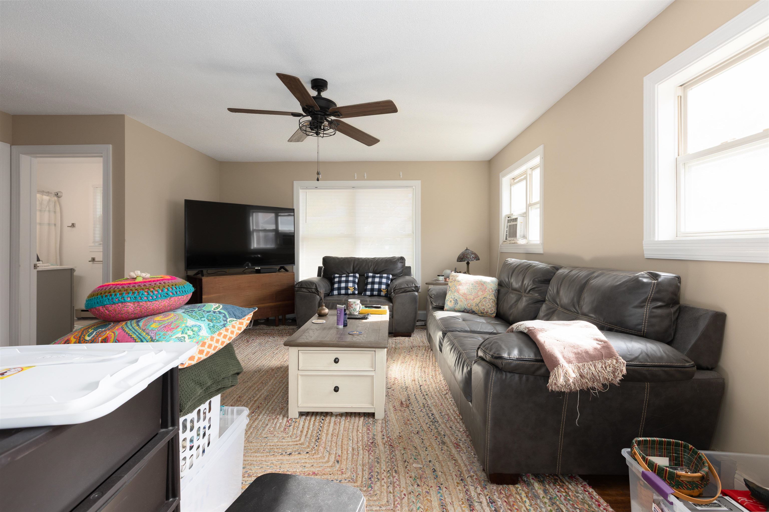 2144 WALNUT AVE, BUENA VISTA, Virginia 24416, 3 Bedrooms Bedrooms, ,2 BathroomsBathrooms,Residential,2144 WALNUT AVE,670904 MLS # 670904 2144 WALNUT AVE, BUENA VISTA, Virginia 24416, 3 Bedrooms Bedrooms, ,2 BathroomsBathrooms,Residential,2144 WALNUT AVE,670904 MLS # 670904