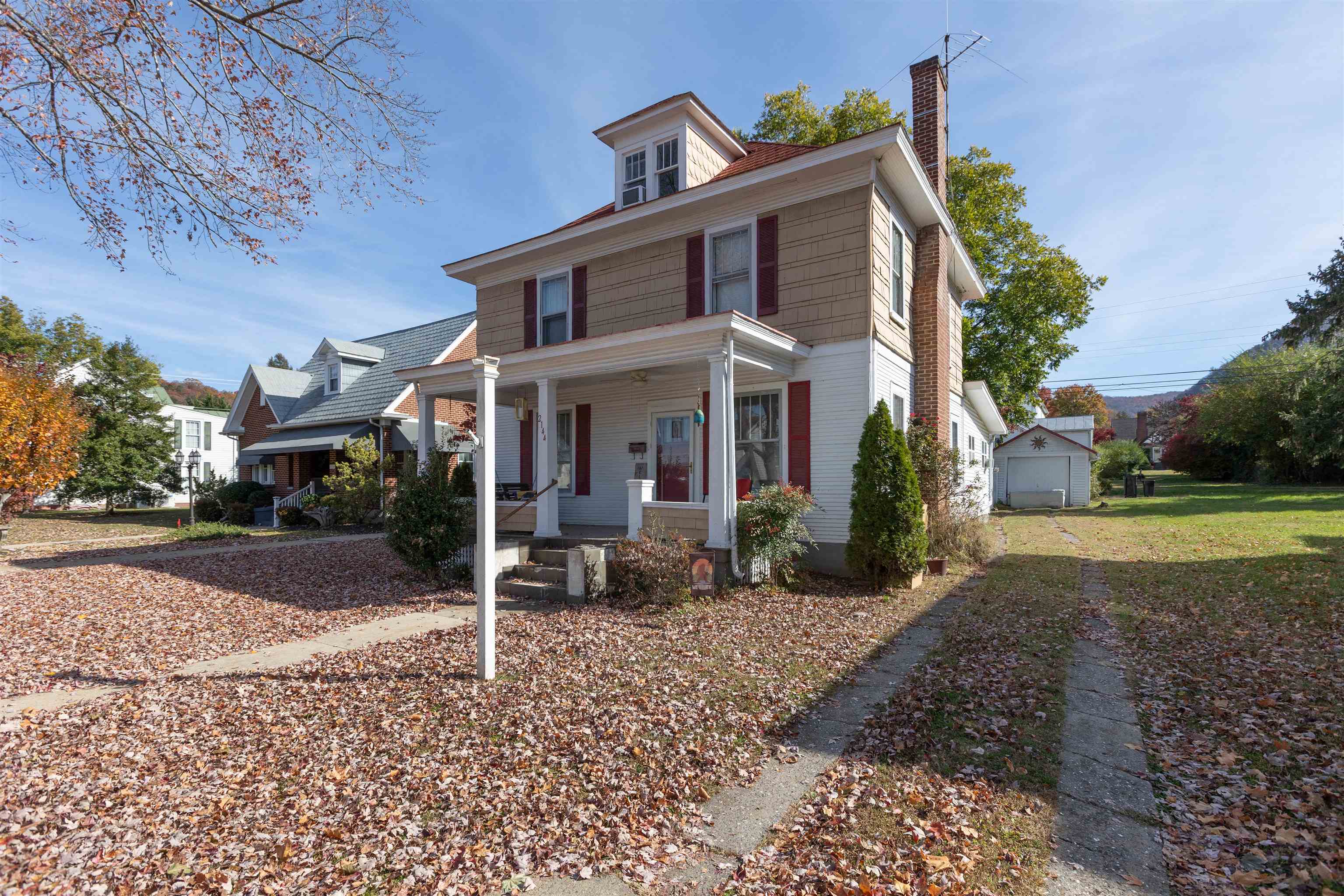 2144 WALNUT AVE, BUENA VISTA, Virginia 24416, 3 Bedrooms Bedrooms, ,2 BathroomsBathrooms,Residential,2144 WALNUT AVE,670904 MLS # 670904 2144 WALNUT AVE, BUENA VISTA, Virginia 24416, 3 Bedrooms Bedrooms, ,2 BathroomsBathrooms,Residential,2144 WALNUT AVE,670904 MLS # 670904