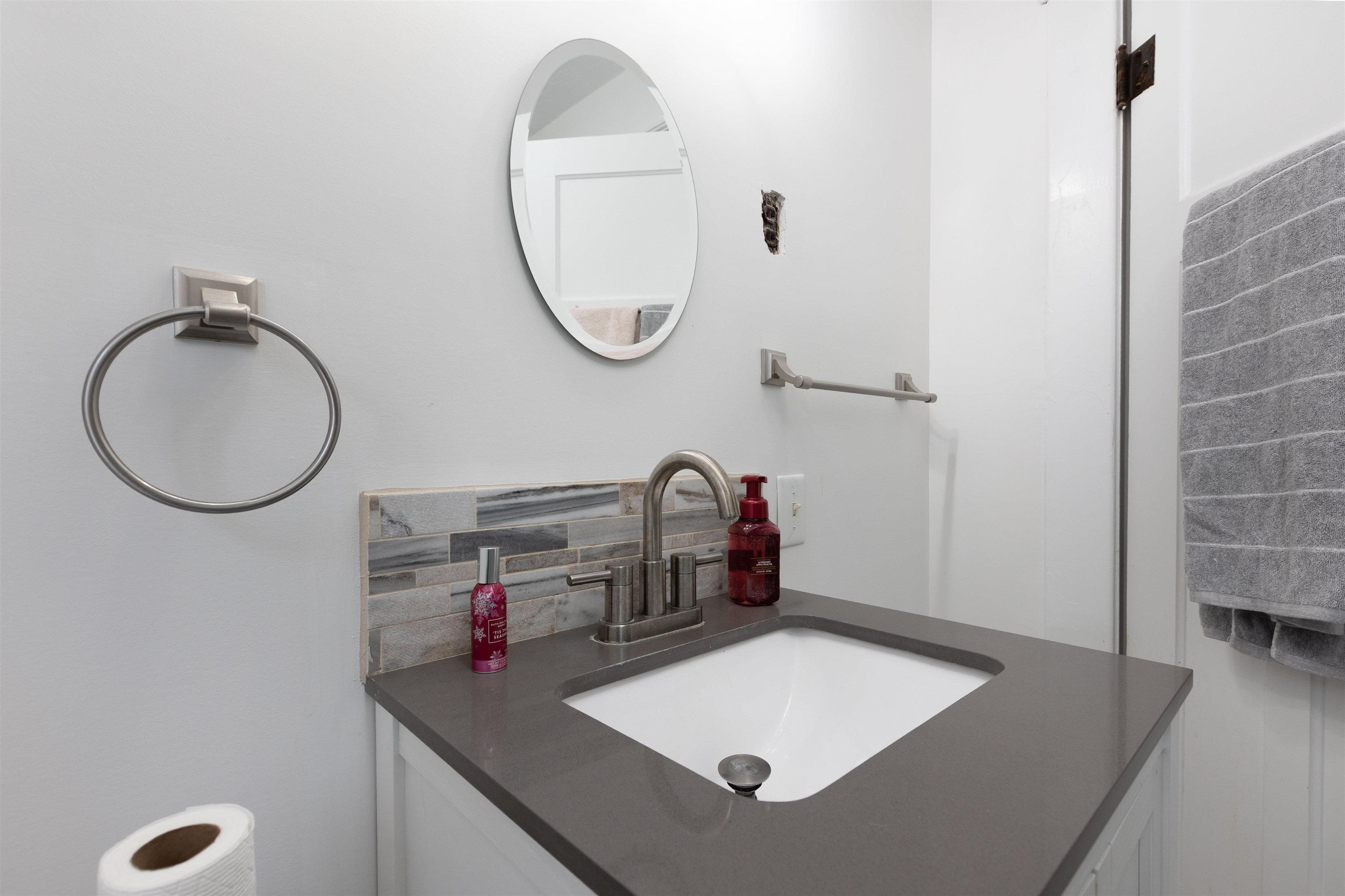 2144 WALNUT AVE, BUENA VISTA, Virginia 24416, 3 Bedrooms Bedrooms, ,2 BathroomsBathrooms,Residential,2144 WALNUT AVE,670904 MLS # 670904 2144 WALNUT AVE, BUENA VISTA, Virginia 24416, 3 Bedrooms Bedrooms, ,2 BathroomsBathrooms,Residential,2144 WALNUT AVE,670904 MLS # 670904