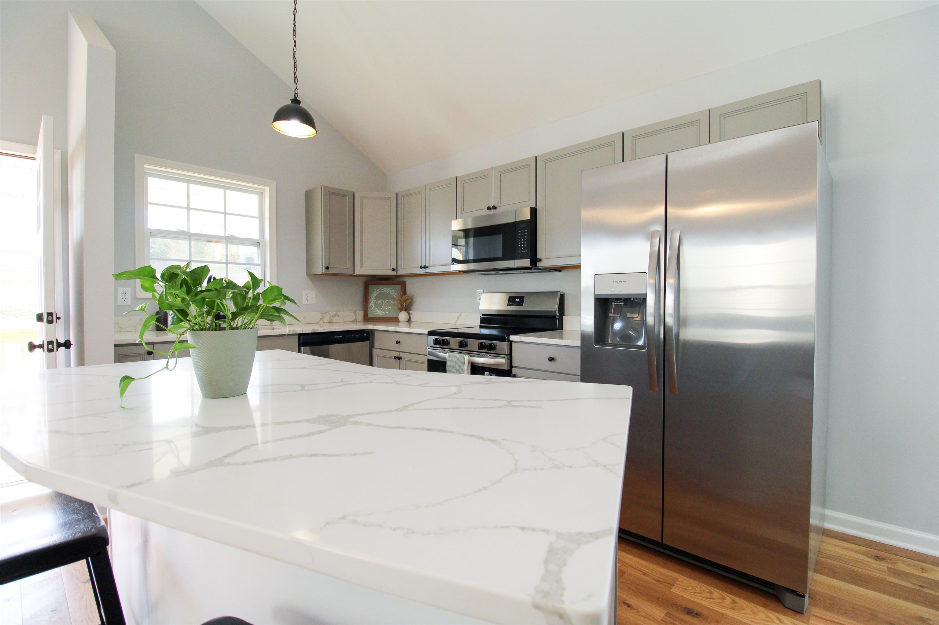 312 N WAVERLY ST, STAUNTON, Virginia 24401, 3 Bedrooms Bedrooms, ,2 BathroomsBathrooms,Residential,312 N WAVERLY ST,670905 MLS # 670905