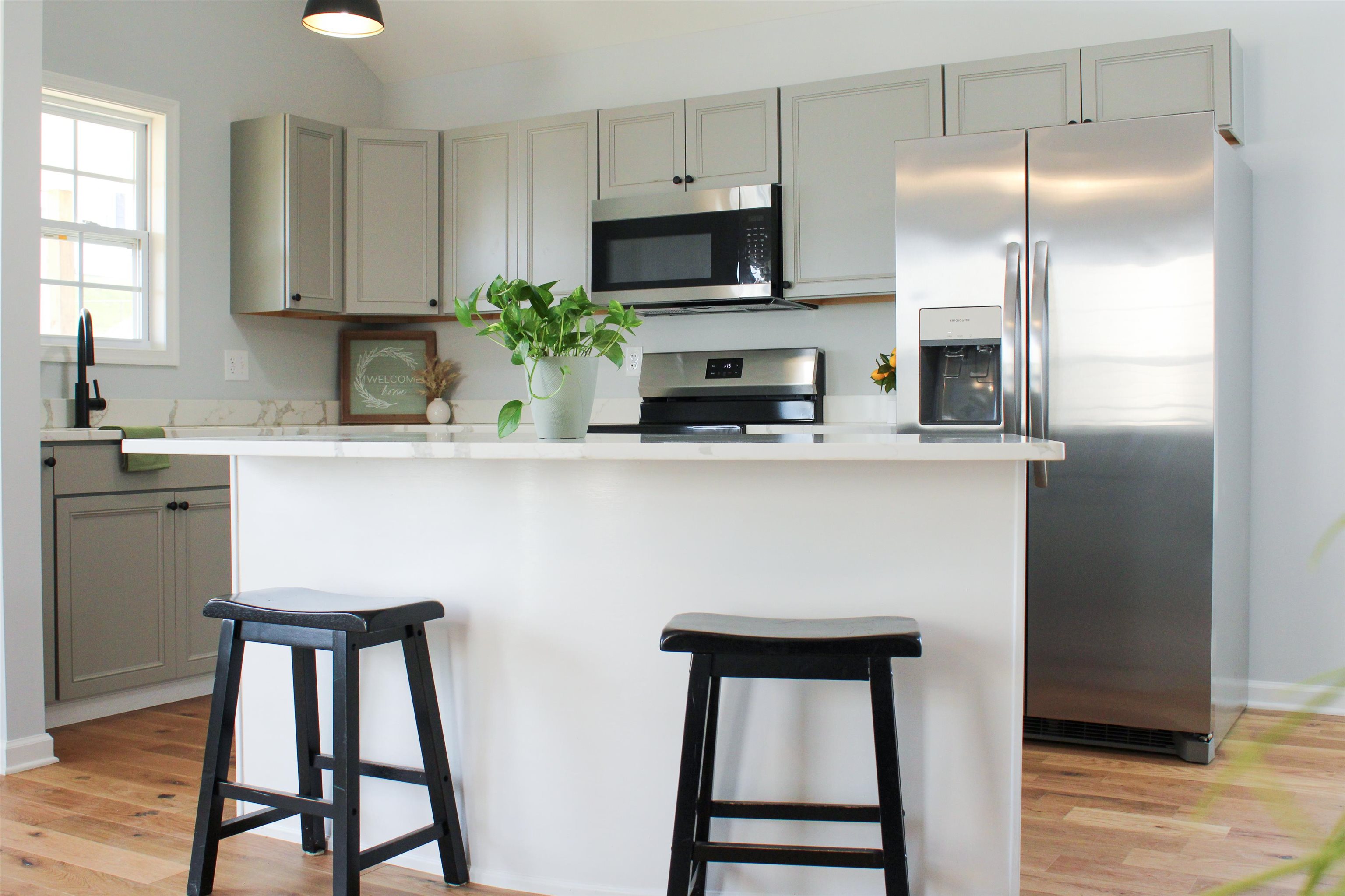 312 N WAVERLY ST, STAUNTON, Virginia 24401, 3 Bedrooms Bedrooms, ,2 BathroomsBathrooms,Residential,312 N WAVERLY ST,670905 MLS # 670905