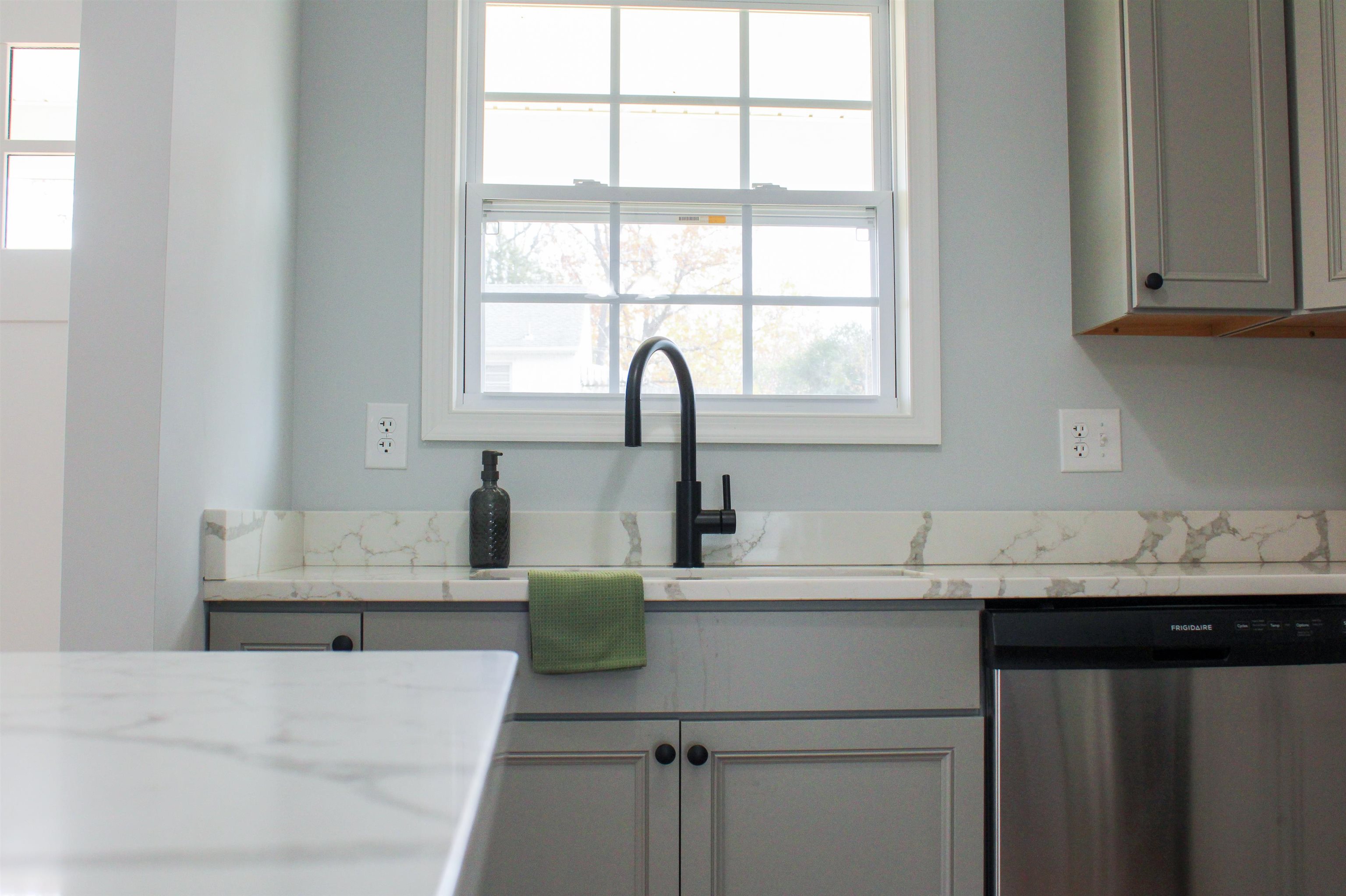 312 N WAVERLY ST, STAUNTON, Virginia 24401, 3 Bedrooms Bedrooms, ,2 BathroomsBathrooms,Residential,312 N WAVERLY ST,670905 MLS # 670905