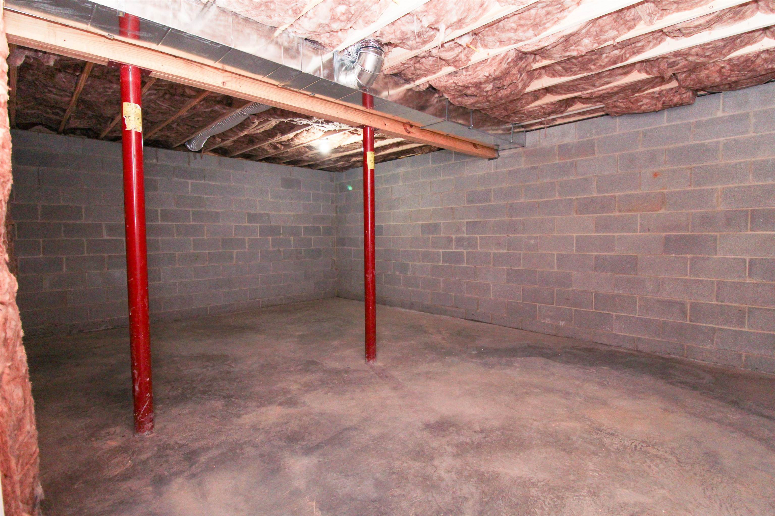 312 N WAVERLY ST, STAUNTON, Virginia 24401, 3 Bedrooms Bedrooms, ,2 BathroomsBathrooms,Residential,312 N WAVERLY ST,670905 MLS # 670905