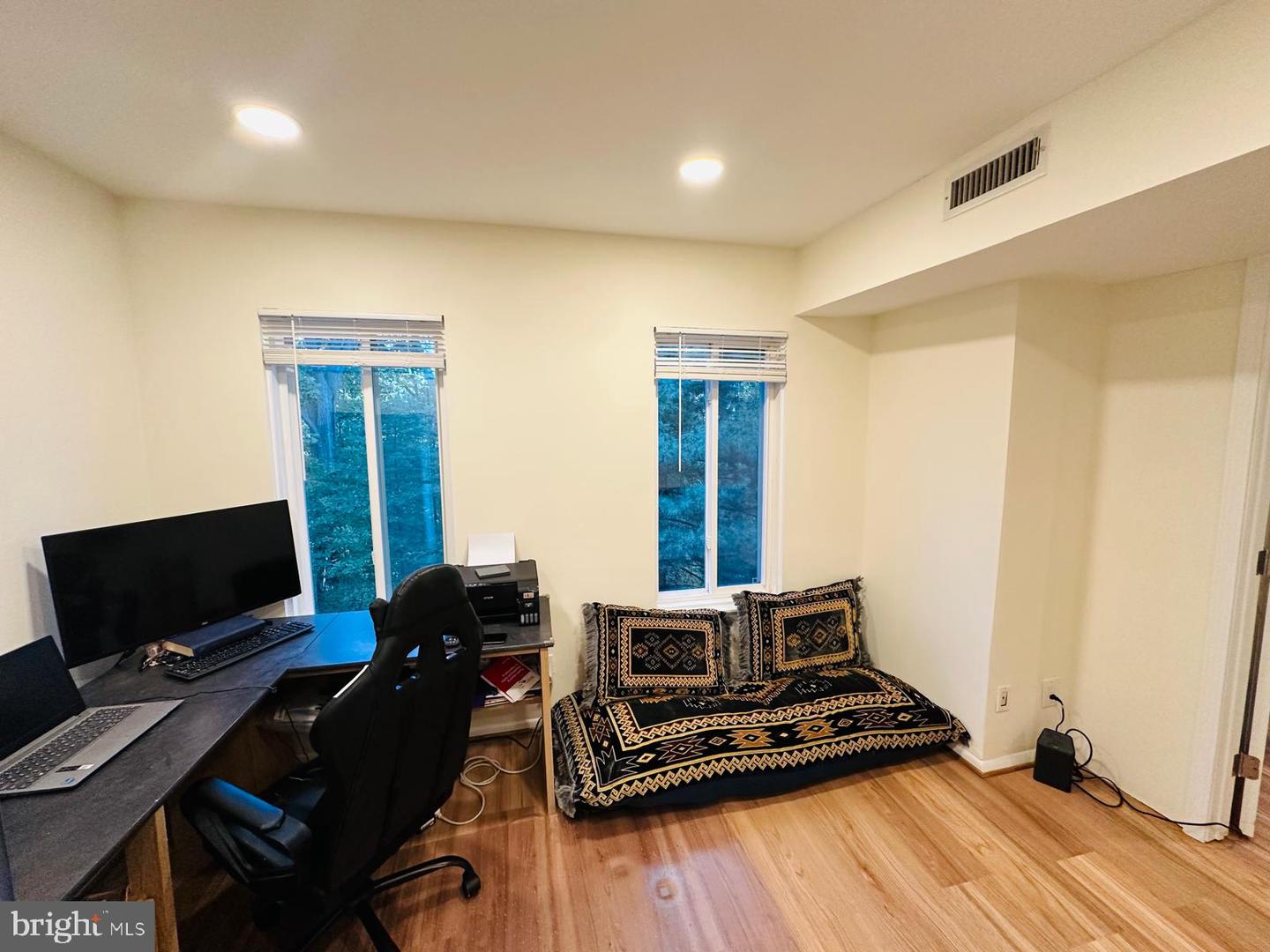 5051 7TH RD S #201, ARLINGTON, Virginia 22204, 1 Bedroom Bedrooms, ,1 BathroomBathrooms,Residential,For sale,5051 7TH RD S #201,VAAR2065352 MLS # VAAR2065352