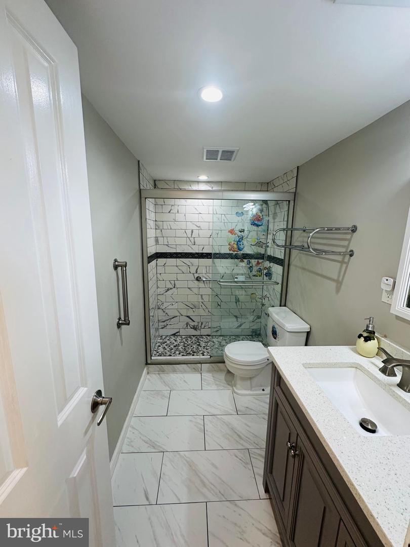 5051 7TH RD S #201, ARLINGTON, Virginia 22204, 1 Bedroom Bedrooms, ,1 BathroomBathrooms,Residential,For sale,5051 7TH RD S #201,VAAR2065352 MLS # VAAR2065352