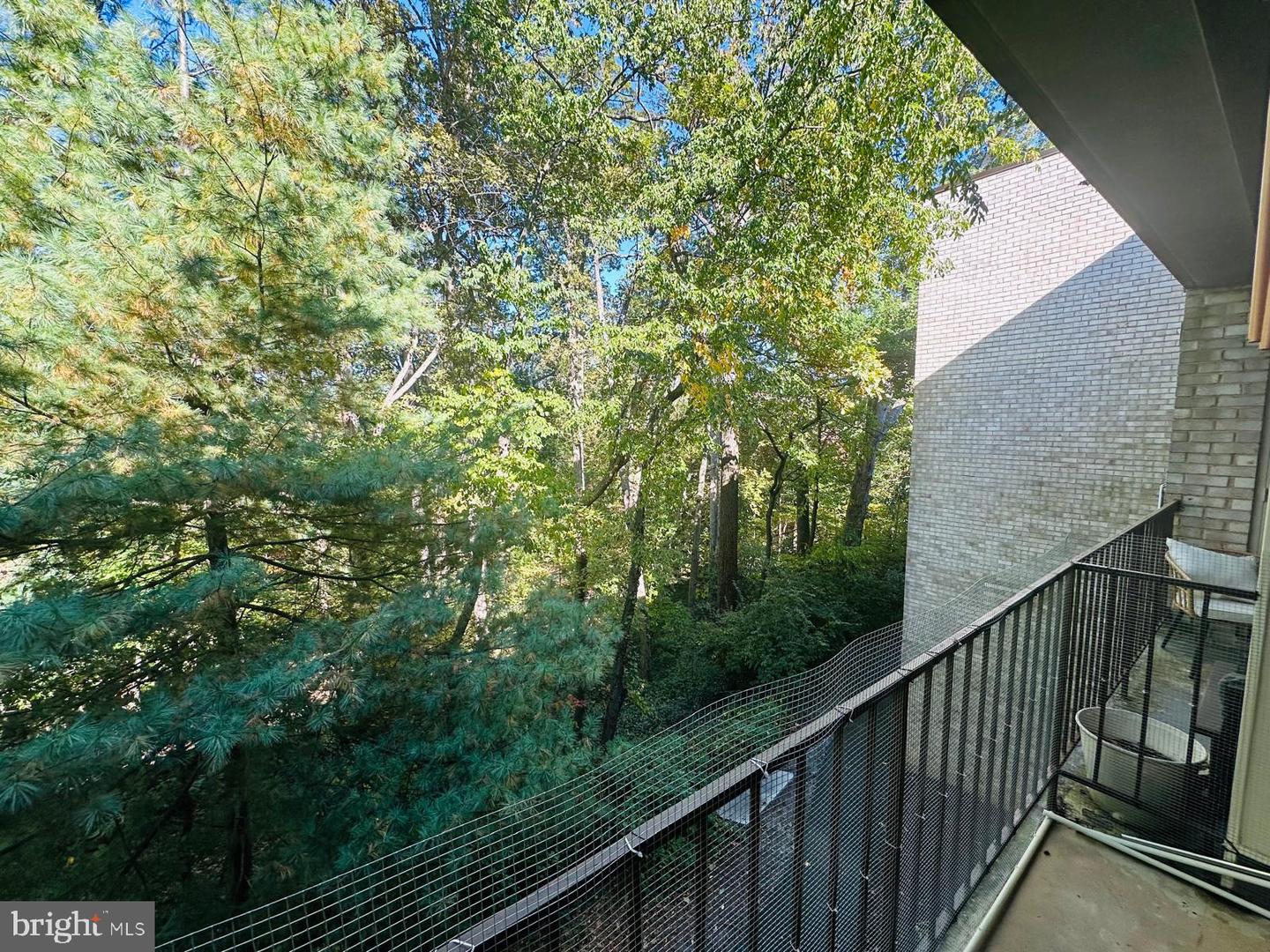 5051 7TH RD S #201, ARLINGTON, Virginia 22204, 1 Bedroom Bedrooms, ,1 BathroomBathrooms,Residential,For sale,5051 7TH RD S #201,VAAR2065352 MLS # VAAR2065352