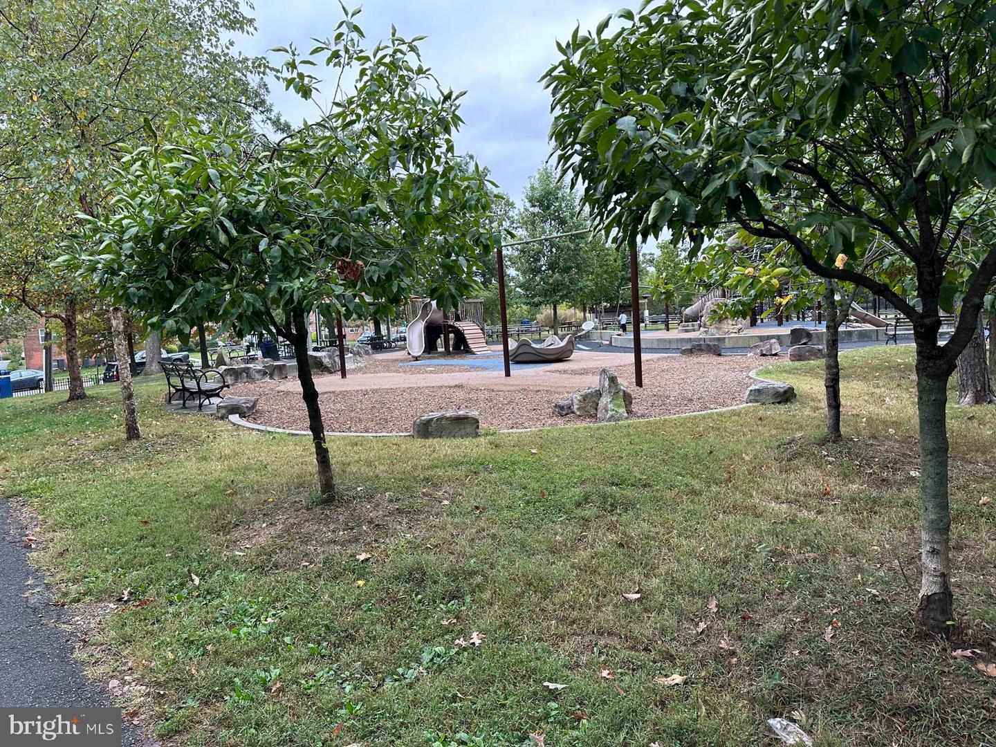 5051 7TH RD S #201, ARLINGTON, Virginia 22204, 1 Bedroom Bedrooms, ,1 BathroomBathrooms,Residential,For sale,5051 7TH RD S #201,VAAR2065352 MLS # VAAR2065352