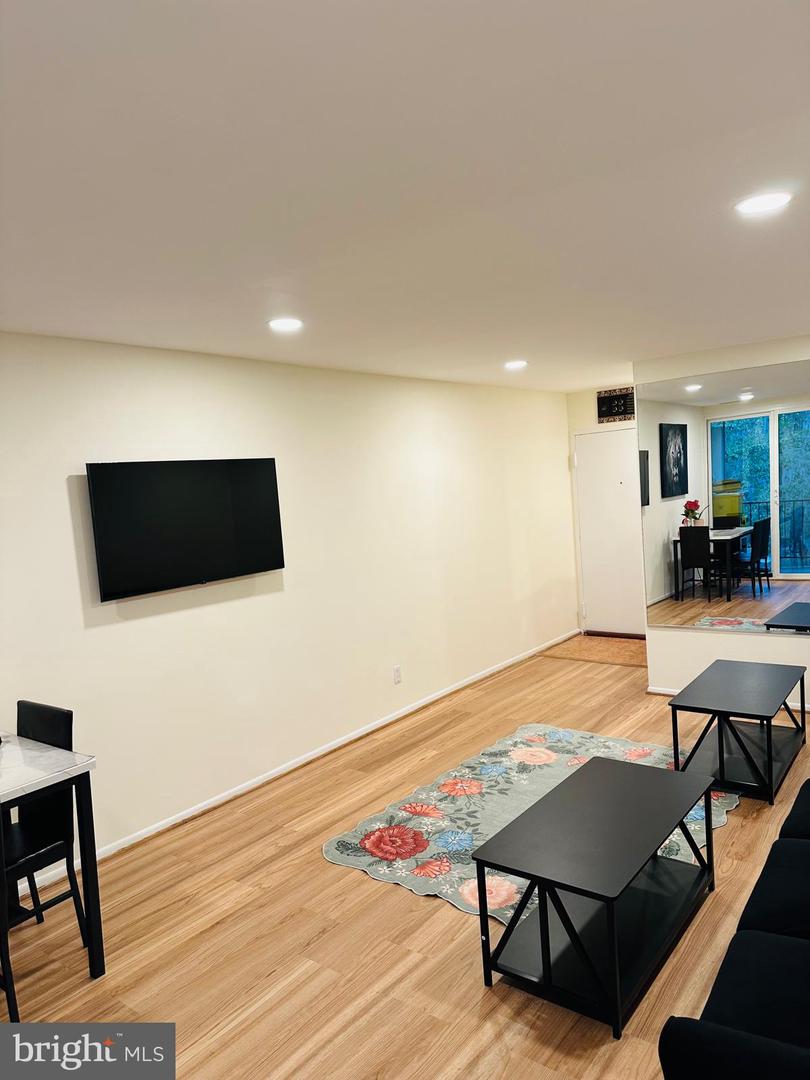 5051 7TH RD S #201, ARLINGTON, Virginia 22204, 1 Bedroom Bedrooms, ,1 BathroomBathrooms,Residential,For sale,5051 7TH RD S #201,VAAR2065352 MLS # VAAR2065352