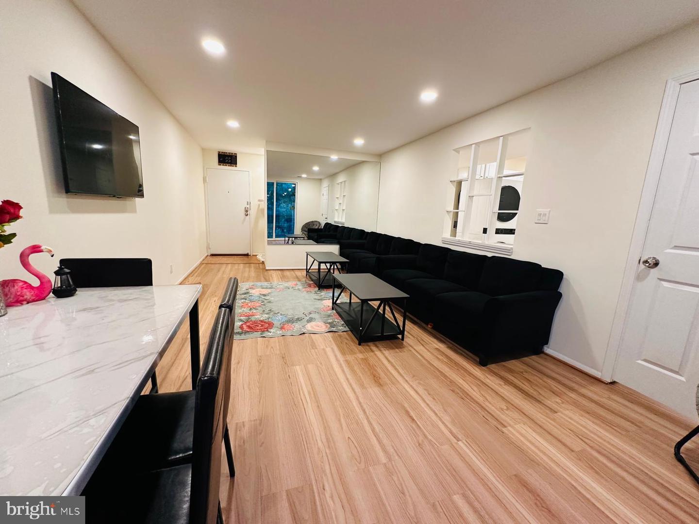 5051 7TH RD S #201, ARLINGTON, Virginia 22204, 1 Bedroom Bedrooms, ,1 BathroomBathrooms,Residential,For sale,5051 7TH RD S #201,VAAR2065352 MLS # VAAR2065352