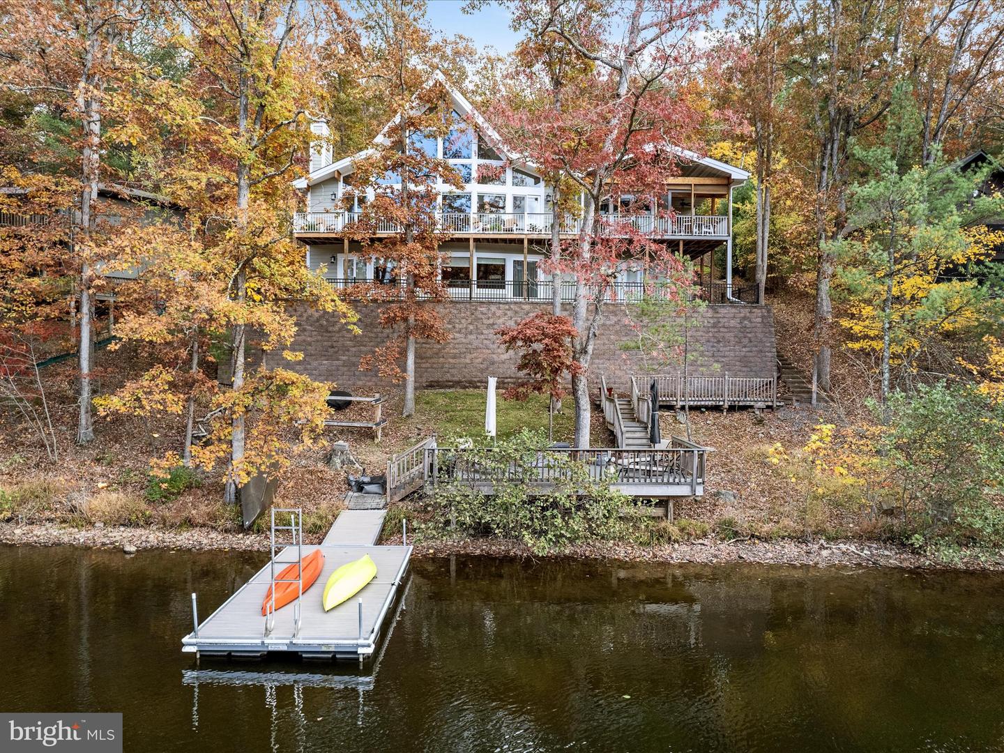 1083 LAKEVIEW DR, CROSS JUNCTION, Virginia 22625, 3 Bedrooms Bedrooms, ,2 BathroomsBathrooms,Residential,For sale,1083 LAKEVIEW DR,VAFV2037678 MLS # VAFV2037678