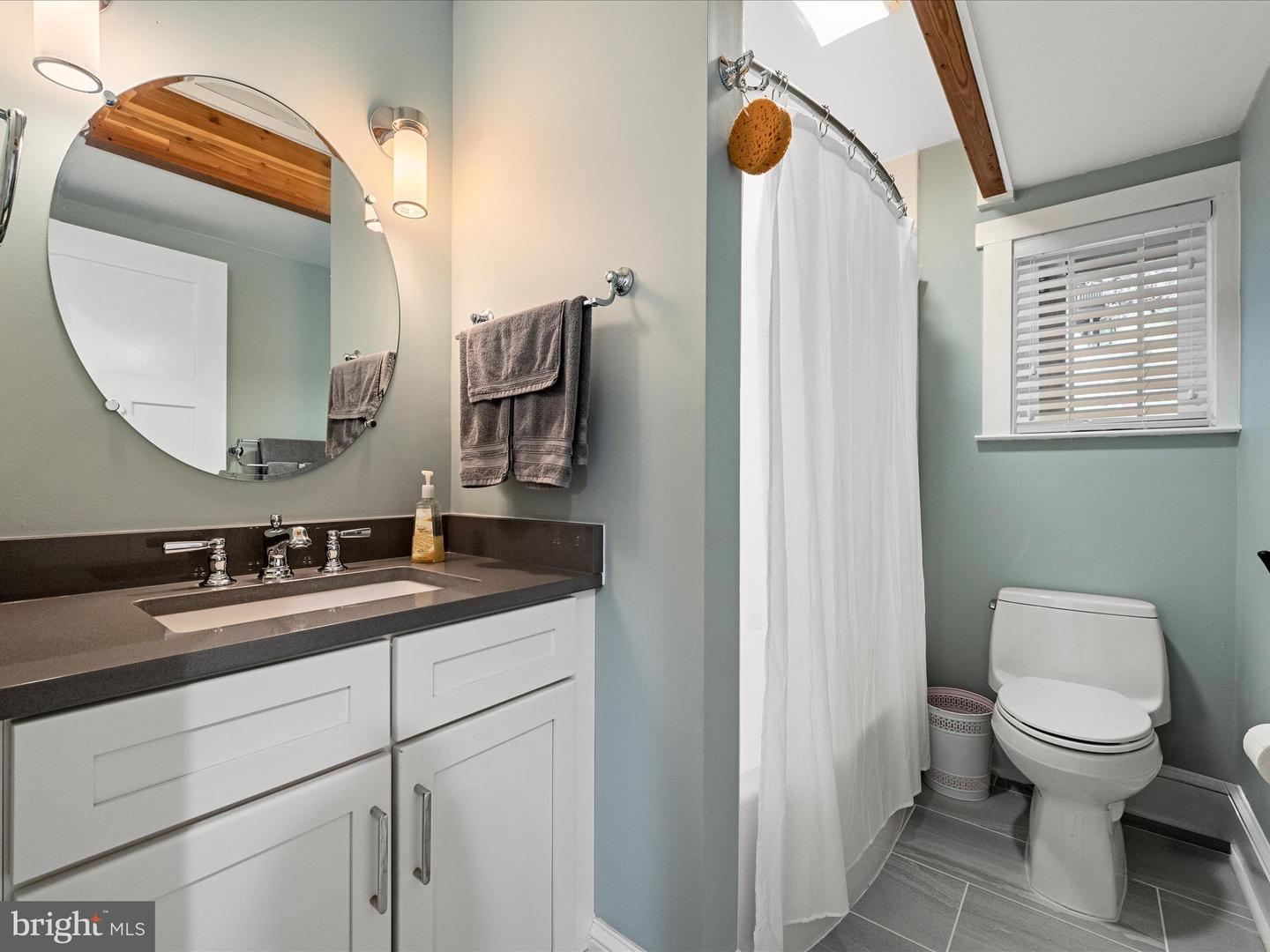 1083 LAKEVIEW DR, CROSS JUNCTION, Virginia 22625, 3 Bedrooms Bedrooms, ,2 BathroomsBathrooms,Residential,For sale,1083 LAKEVIEW DR,VAFV2037678 MLS # VAFV2037678