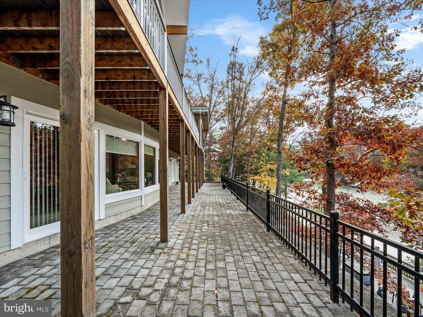 1083 LAKEVIEW DR, CROSS JUNCTION, Virginia 22625, 3 Bedrooms Bedrooms, ,2 BathroomsBathrooms,Residential,For sale,1083 LAKEVIEW DR,VAFV2037678 MLS # VAFV2037678