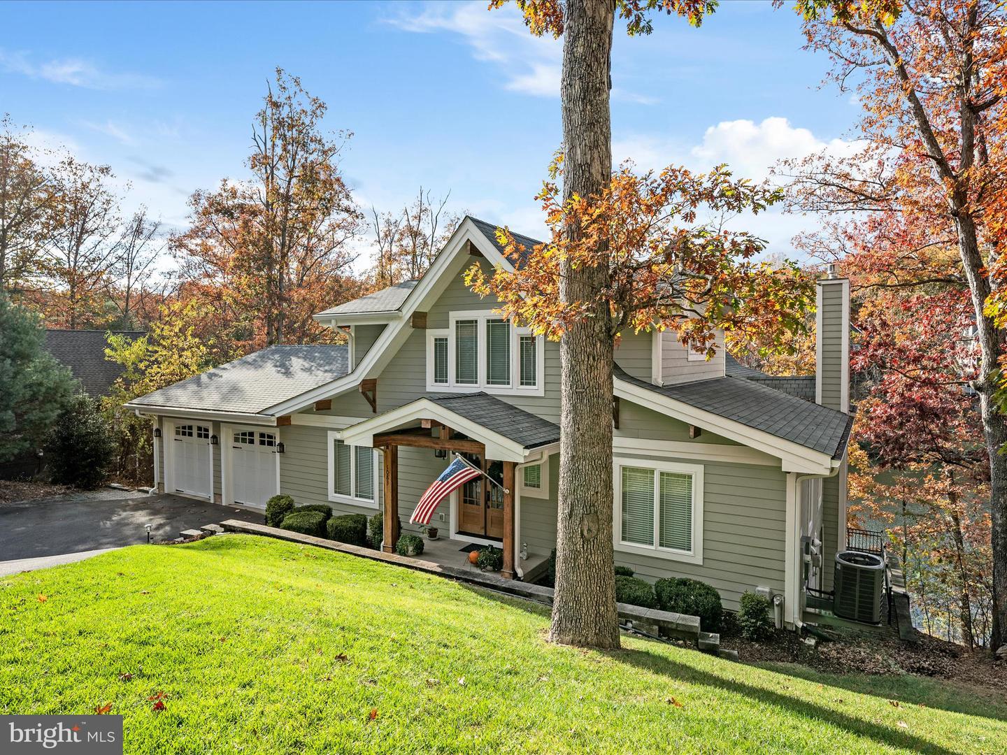 1083 LAKEVIEW DR, CROSS JUNCTION, Virginia 22625, 3 Bedrooms Bedrooms, ,2 BathroomsBathrooms,Residential,For sale,1083 LAKEVIEW DR,VAFV2037678 MLS # VAFV2037678