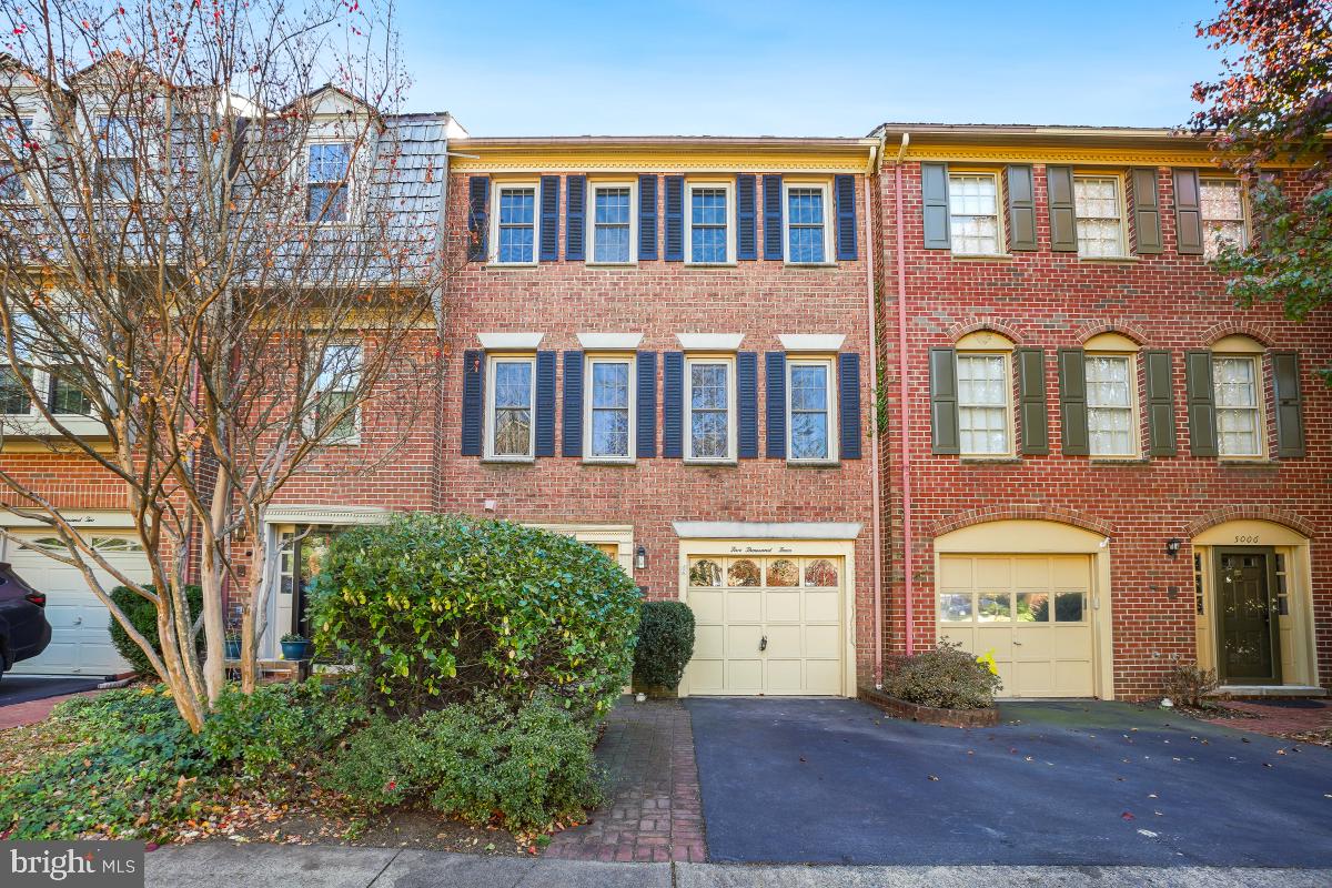 5004 HERITAGE LN, ALEXANDRIA, Virginia 22311, 3 Bedrooms Bedrooms, ,2 BathroomsBathrooms,Residential,For sale,5004 HERITAGE LN,VAAX2051316 MLS # VAAX2051316 5004 HERITAGE LN, ALEXANDRIA, Virginia 22311, 3 Bedrooms Bedrooms, ,2 BathroomsBathrooms,Residential,For sale,5004 HERITAGE LN,VAAX2051316 MLS # VAAX2051316