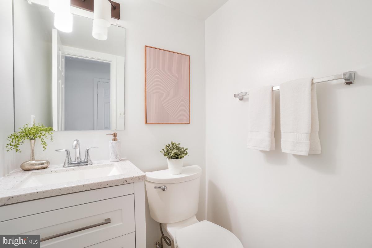 5004 HERITAGE LN, ALEXANDRIA, Virginia 22311, 3 Bedrooms Bedrooms, ,2 BathroomsBathrooms,Residential,For sale,5004 HERITAGE LN,VAAX2051316 MLS # VAAX2051316 5004 HERITAGE LN, ALEXANDRIA, Virginia 22311, 3 Bedrooms Bedrooms, ,2 BathroomsBathrooms,Residential,For sale,5004 HERITAGE LN,VAAX2051316 MLS # VAAX2051316