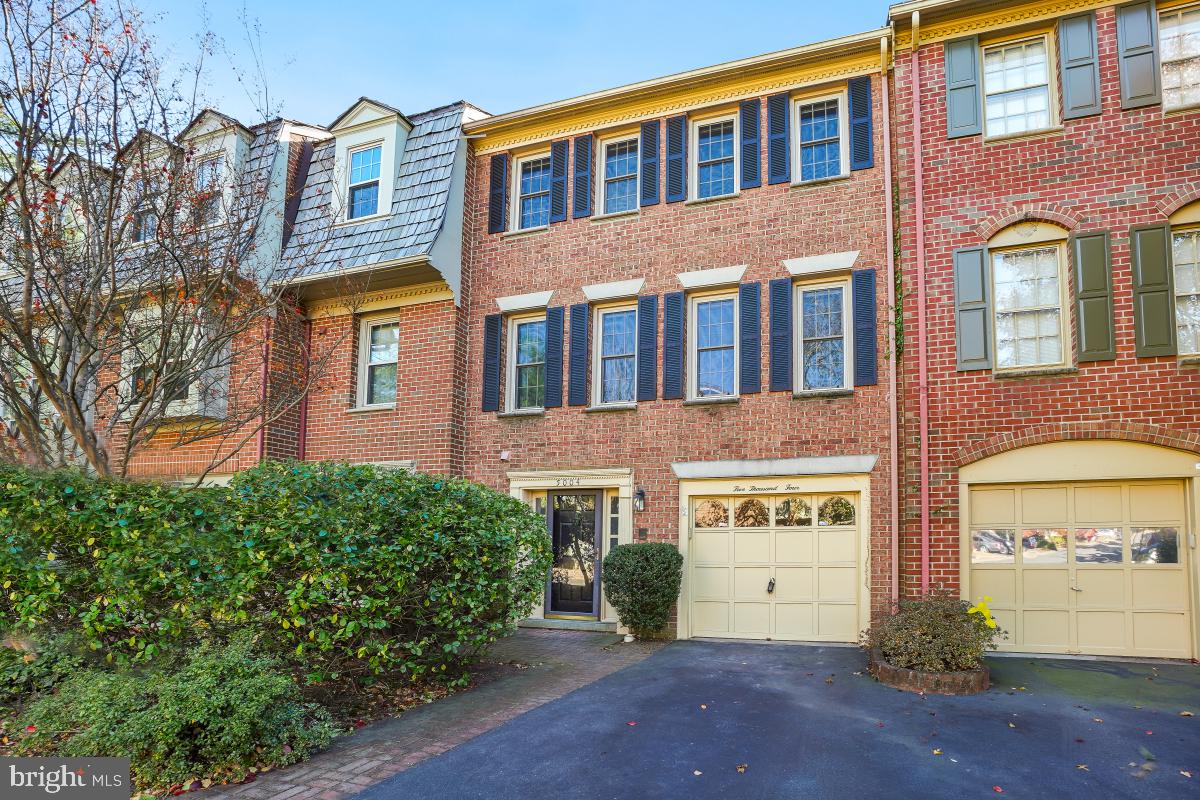 5004 HERITAGE LN, ALEXANDRIA, Virginia 22311, 3 Bedrooms Bedrooms, ,2 BathroomsBathrooms,Residential,For sale,5004 HERITAGE LN,VAAX2051316 MLS # VAAX2051316 5004 HERITAGE LN, ALEXANDRIA, Virginia 22311, 3 Bedrooms Bedrooms, ,2 BathroomsBathrooms,Residential,For sale,5004 HERITAGE LN,VAAX2051316 MLS # VAAX2051316
