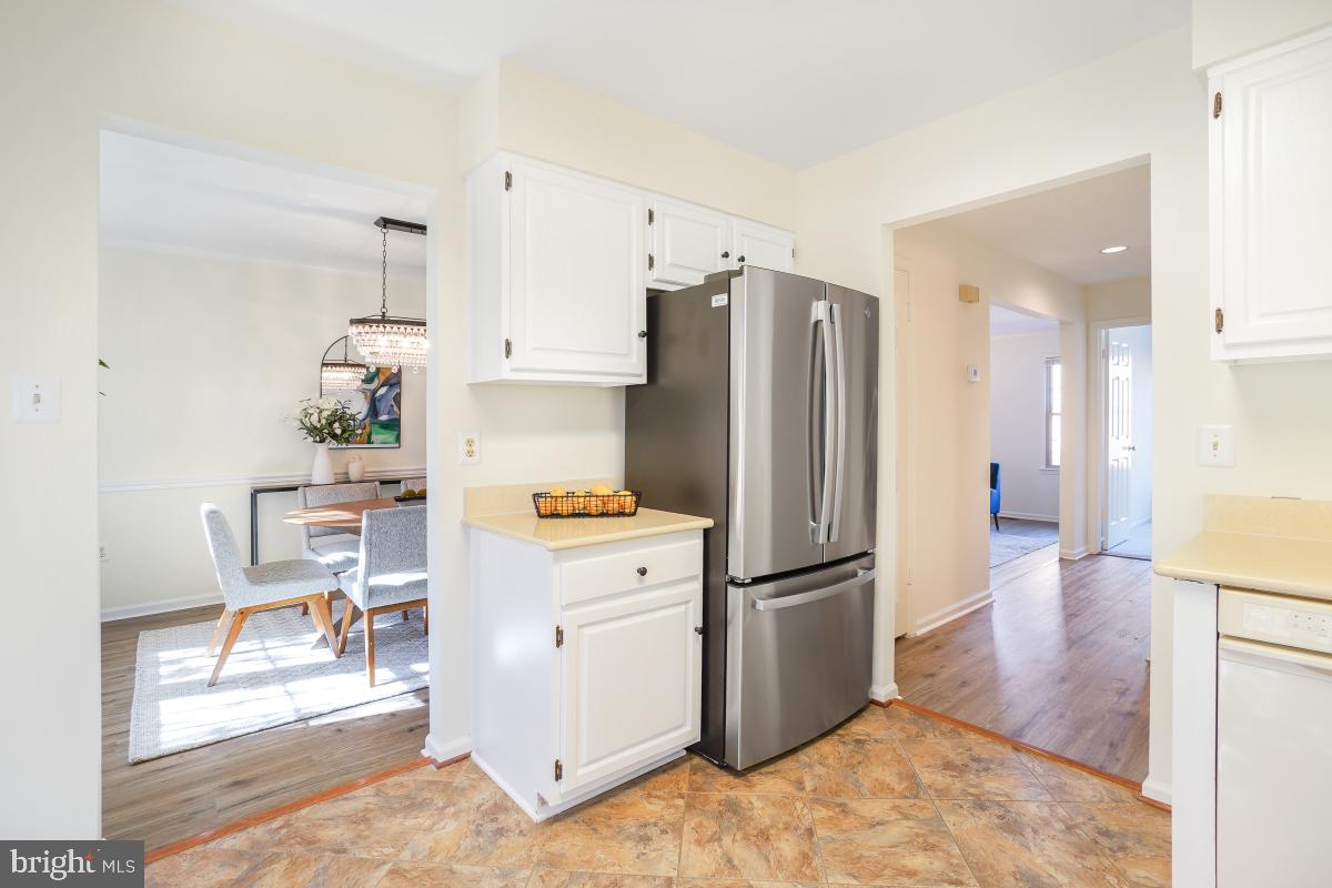 5004 HERITAGE LN, ALEXANDRIA, Virginia 22311, 3 Bedrooms Bedrooms, ,2 BathroomsBathrooms,Residential,For sale,5004 HERITAGE LN,VAAX2051316 MLS # VAAX2051316 5004 HERITAGE LN, ALEXANDRIA, Virginia 22311, 3 Bedrooms Bedrooms, ,2 BathroomsBathrooms,Residential,For sale,5004 HERITAGE LN,VAAX2051316 MLS # VAAX2051316