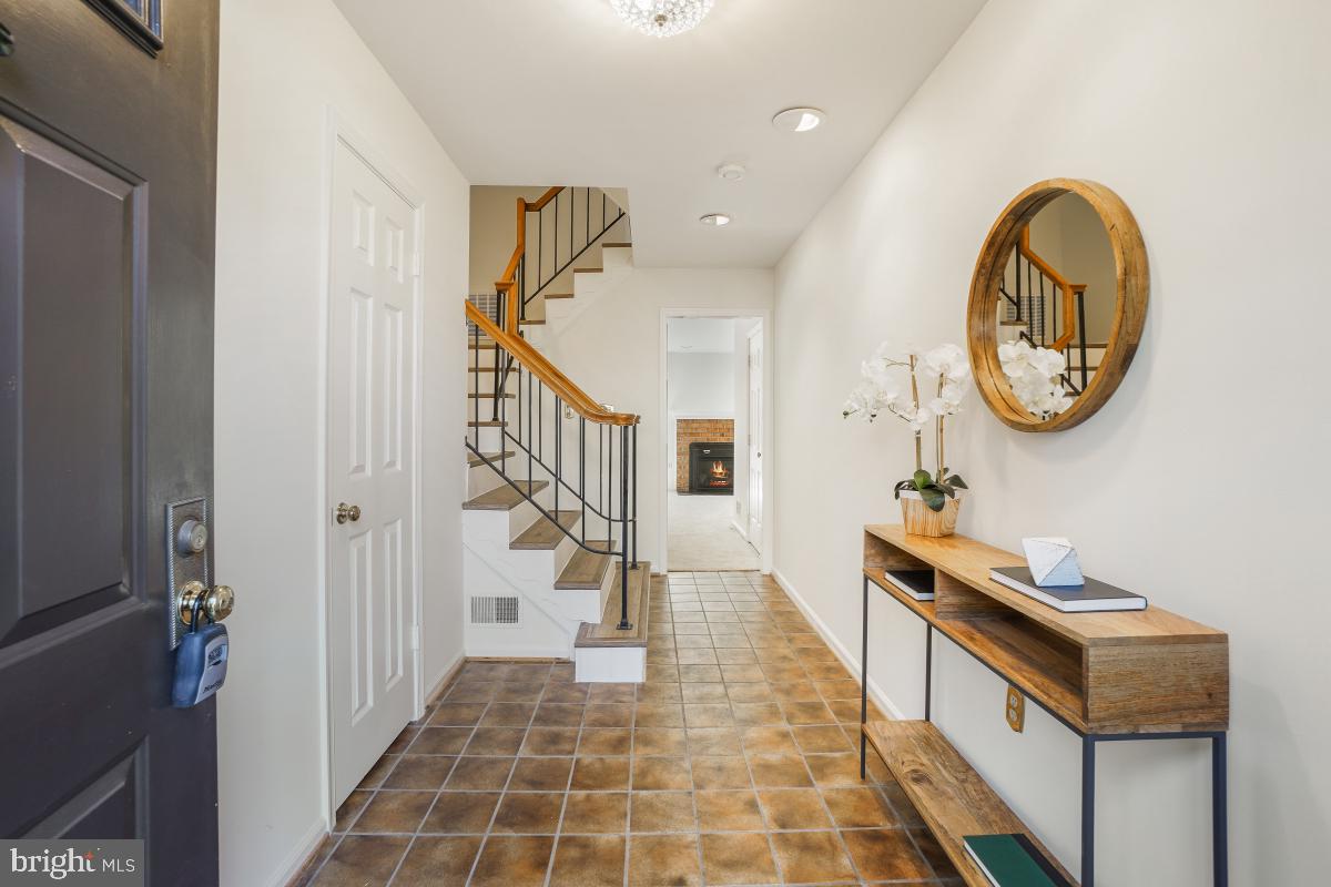 5004 HERITAGE LN, ALEXANDRIA, Virginia 22311, 3 Bedrooms Bedrooms, ,2 BathroomsBathrooms,Residential,For sale,5004 HERITAGE LN,VAAX2051316 MLS # VAAX2051316 5004 HERITAGE LN, ALEXANDRIA, Virginia 22311, 3 Bedrooms Bedrooms, ,2 BathroomsBathrooms,Residential,For sale,5004 HERITAGE LN,VAAX2051316 MLS # VAAX2051316