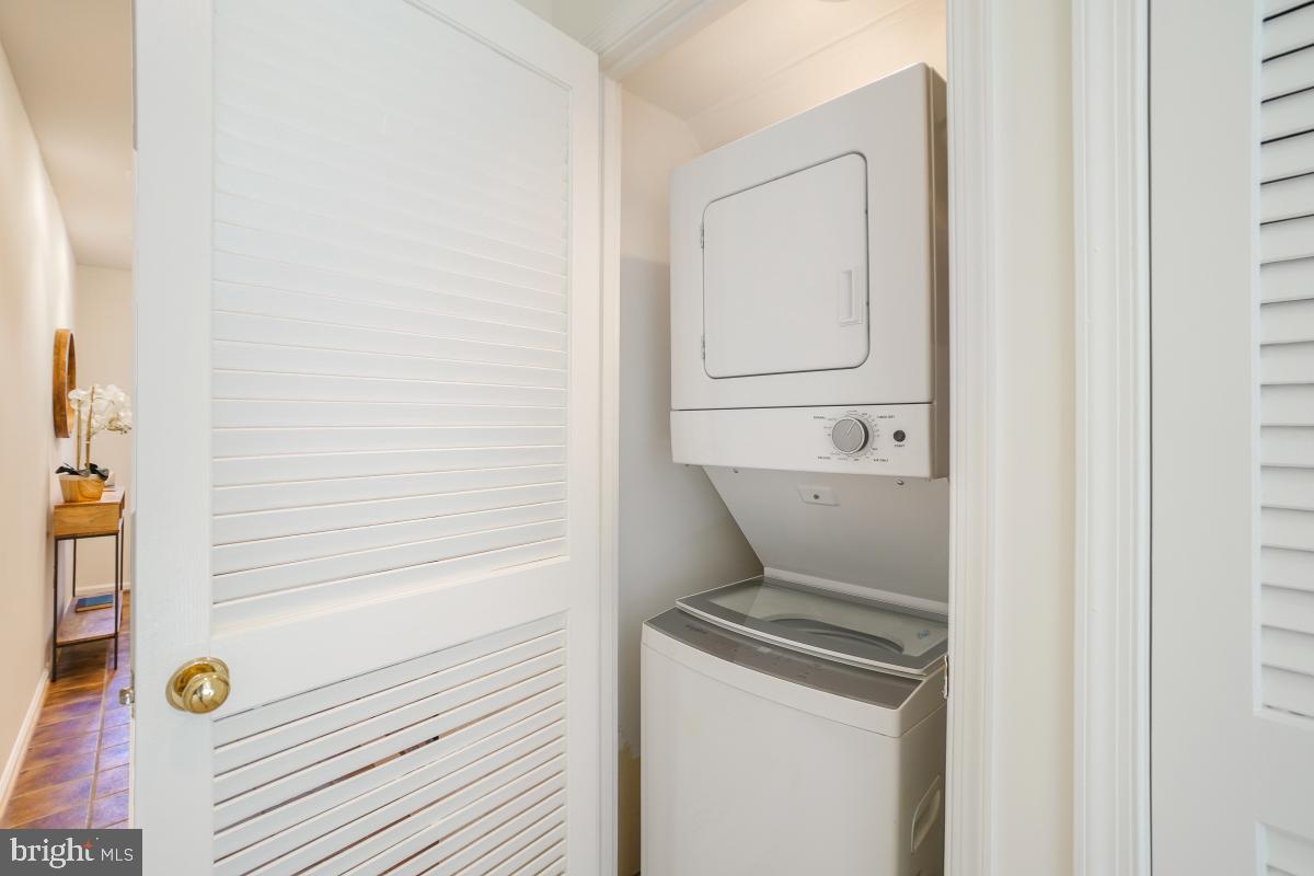 5004 HERITAGE LN, ALEXANDRIA, Virginia 22311, 3 Bedrooms Bedrooms, ,2 BathroomsBathrooms,Residential,For sale,5004 HERITAGE LN,VAAX2051316 MLS # VAAX2051316 5004 HERITAGE LN, ALEXANDRIA, Virginia 22311, 3 Bedrooms Bedrooms, ,2 BathroomsBathrooms,Residential,For sale,5004 HERITAGE LN,VAAX2051316 MLS # VAAX2051316