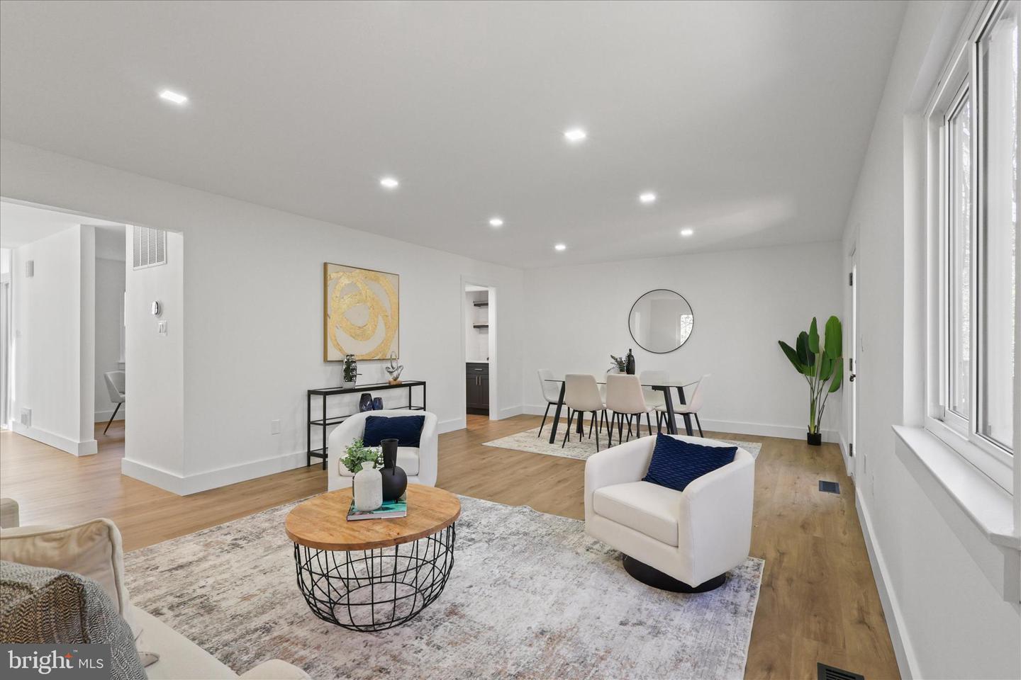 11152 FOREST EDGE DR, RESTON, Virginia 20190, 3 Bedrooms Bedrooms, ,2 BathroomsBathrooms,Residential,For sale,11152 FOREST EDGE DR,VAFX2277364 MLS # VAFX2277364 11152 FOREST EDGE DR, RESTON, Virginia 20190, 3 Bedrooms Bedrooms, ,2 BathroomsBathrooms,Residential,For sale,11152 FOREST EDGE DR,VAFX2277364 MLS # VAFX2277364