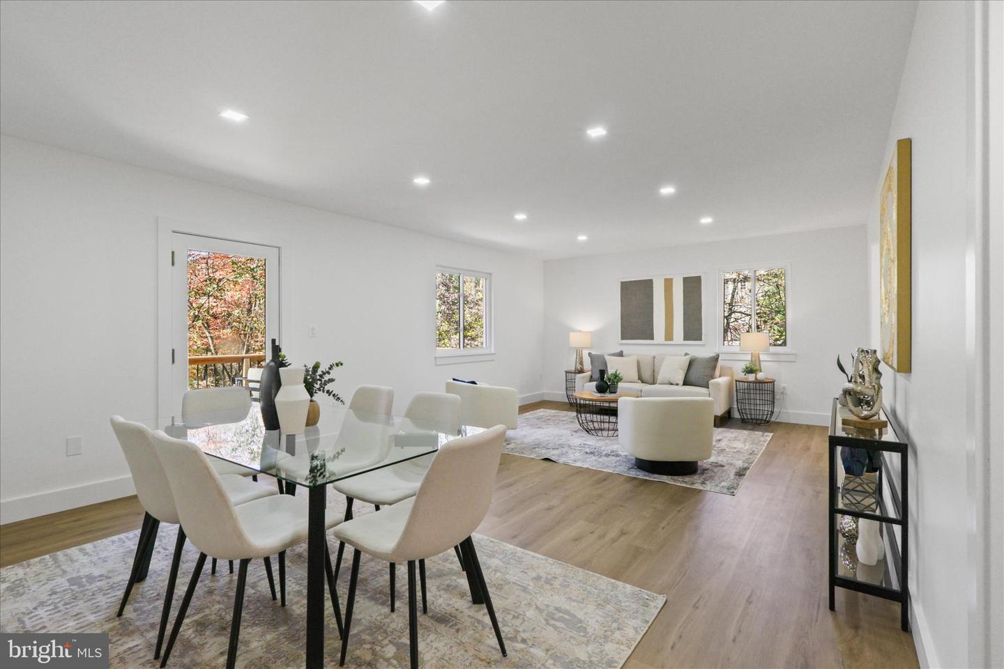 11152 FOREST EDGE DR, RESTON, Virginia 20190, 3 Bedrooms Bedrooms, ,2 BathroomsBathrooms,Residential,For sale,11152 FOREST EDGE DR,VAFX2277364 MLS # VAFX2277364 11152 FOREST EDGE DR, RESTON, Virginia 20190, 3 Bedrooms Bedrooms, ,2 BathroomsBathrooms,Residential,For sale,11152 FOREST EDGE DR,VAFX2277364 MLS # VAFX2277364