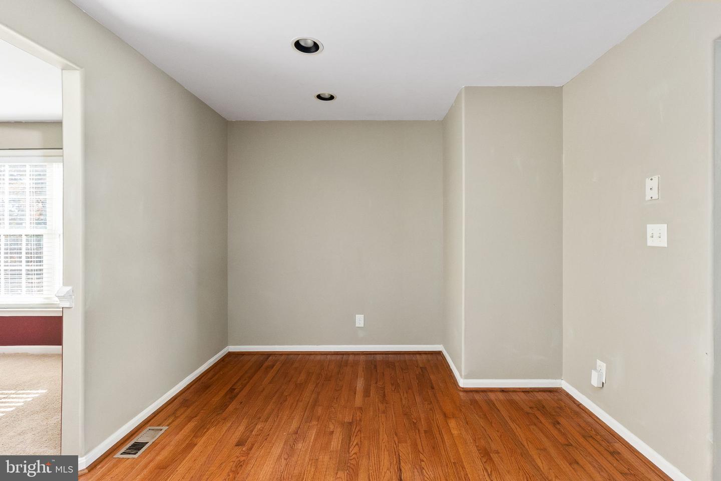 23057 TRIPLE CROWN DR, RUTHER GLEN, Virginia 22546, 3 Bedrooms Bedrooms, 8 Rooms Rooms,2 BathroomsBathrooms,Residential,For sale,23057 TRIPLE CROWN DR,VACV2009094 MLS # VACV2009094