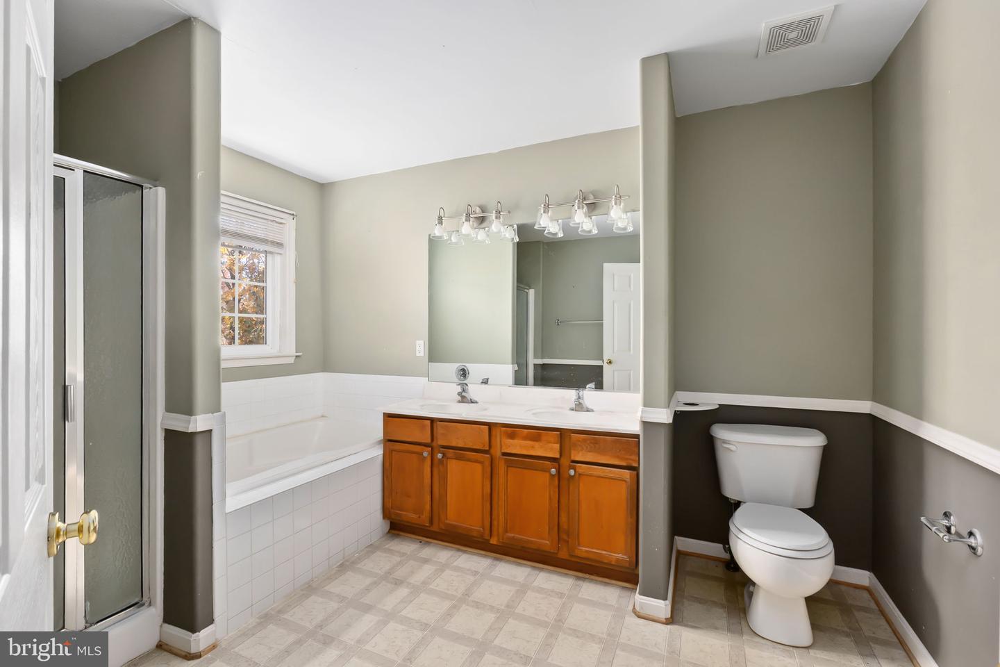 23057 TRIPLE CROWN DR, RUTHER GLEN, Virginia 22546, 3 Bedrooms Bedrooms, 8 Rooms Rooms,2 BathroomsBathrooms,Residential,For sale,23057 TRIPLE CROWN DR,VACV2009094 MLS # VACV2009094