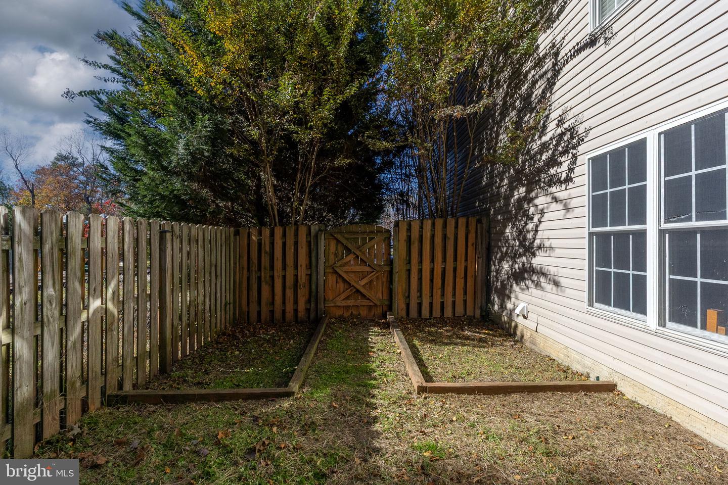 23057 TRIPLE CROWN DR, RUTHER GLEN, Virginia 22546, 3 Bedrooms Bedrooms, 8 Rooms Rooms,2 BathroomsBathrooms,Residential,For sale,23057 TRIPLE CROWN DR,VACV2009094 MLS # VACV2009094