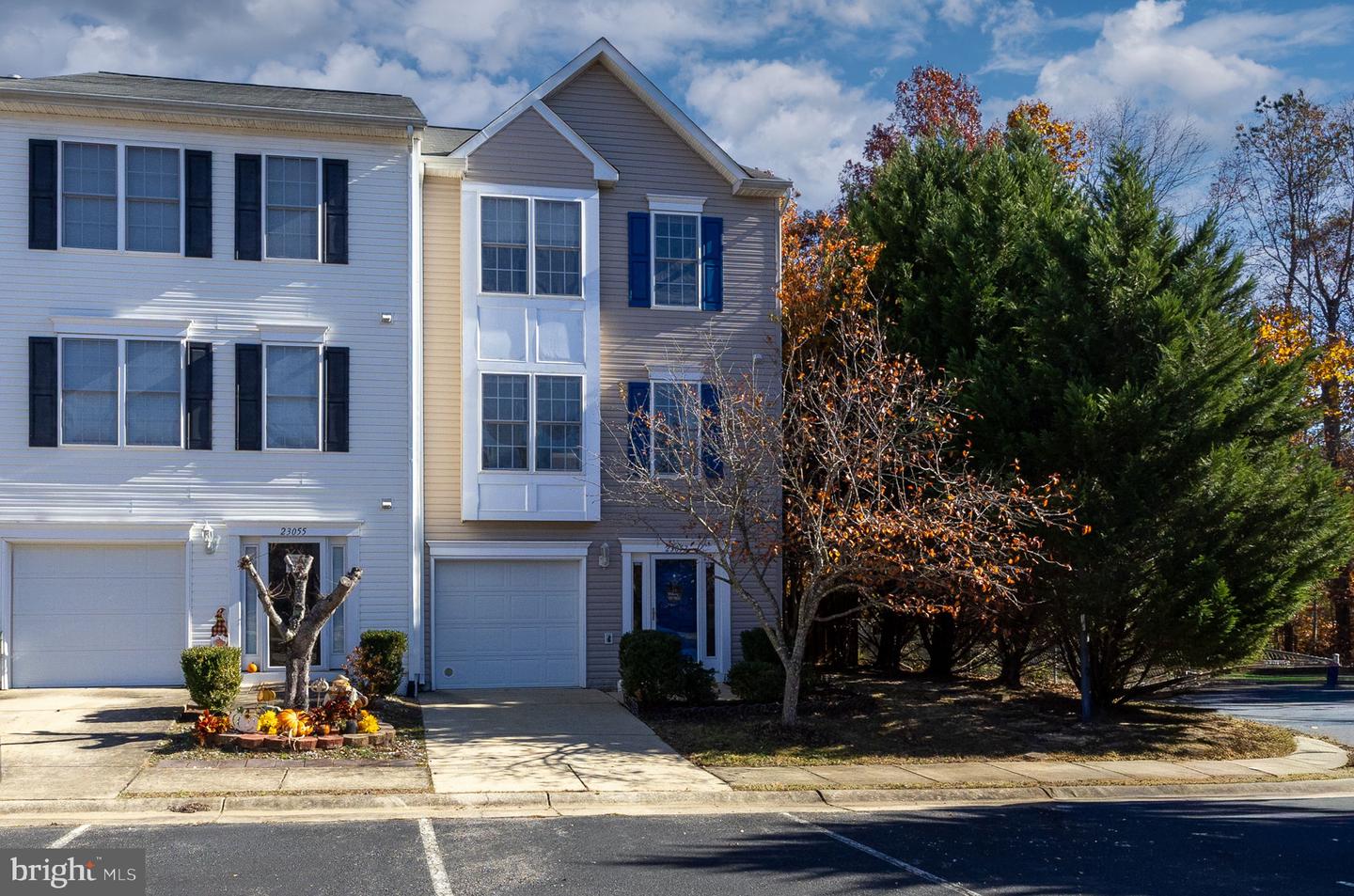 23057 TRIPLE CROWN DR, RUTHER GLEN, Virginia 22546, 3 Bedrooms Bedrooms, 8 Rooms Rooms,2 BathroomsBathrooms,Residential,For sale,23057 TRIPLE CROWN DR,VACV2009094 MLS # VACV2009094