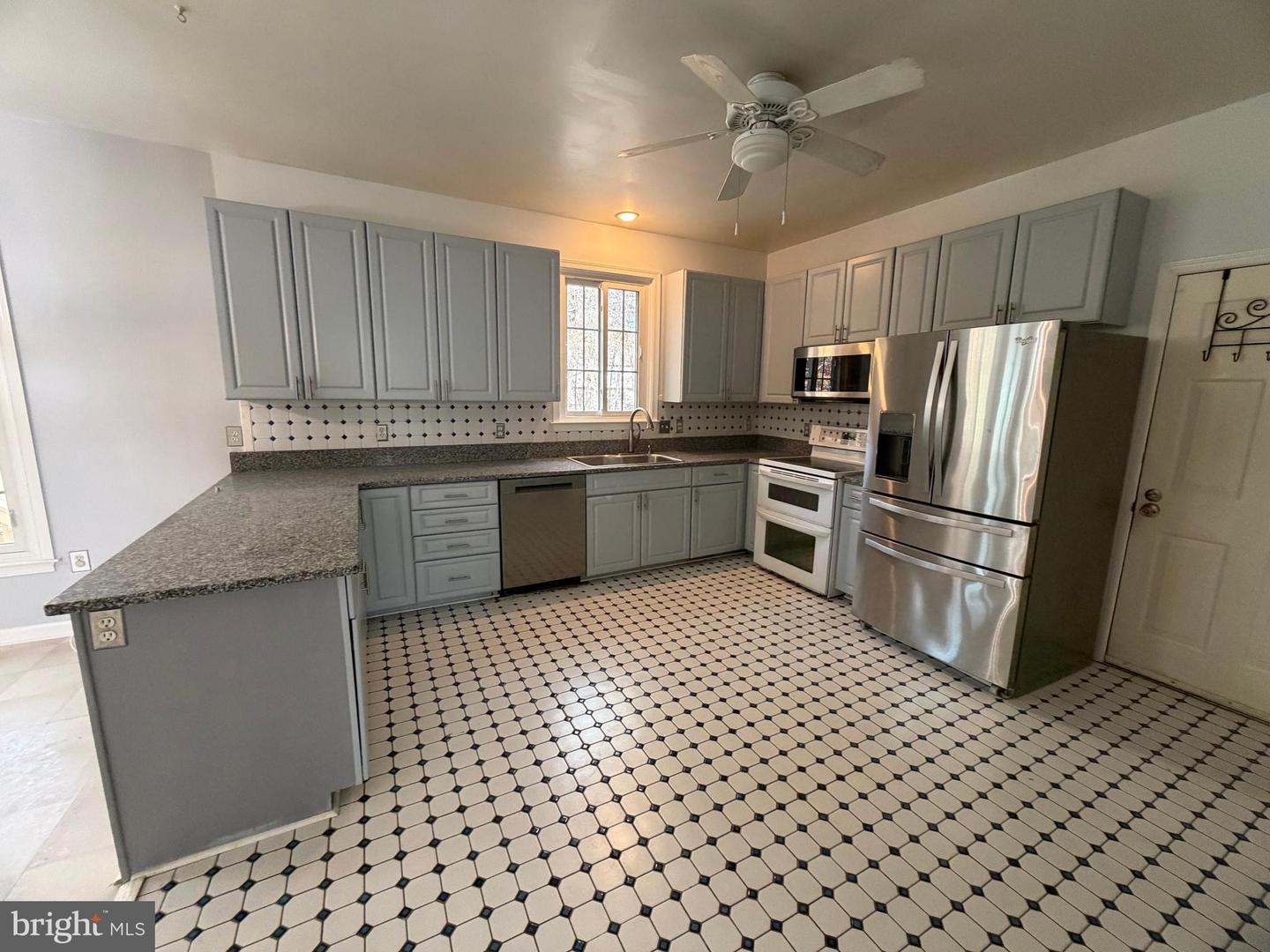 33 BROOKSTONE DR, FREDERICKSBURG, Virginia 22405, 4 Bedrooms Bedrooms, 13 Rooms Rooms,3 BathroomsBathrooms,Residential,For sale,33 BROOKSTONE DR,VAST2044116 MLS # VAST2044116 33 BROOKSTONE DR, FREDERICKSBURG, Virginia 22405, 4 Bedrooms Bedrooms, 13 Rooms Rooms,3 BathroomsBathrooms,Residential,For sale,33 BROOKSTONE DR,VAST2044116 MLS # VAST2044116