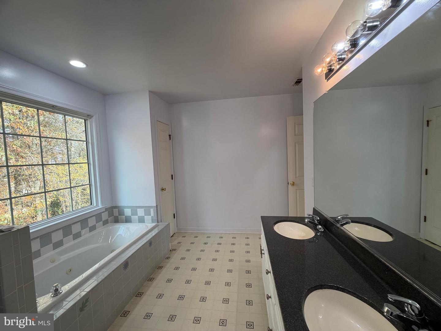 33 BROOKSTONE DR, FREDERICKSBURG, Virginia 22405, 4 Bedrooms Bedrooms, 13 Rooms Rooms,3 BathroomsBathrooms,Residential,For sale,33 BROOKSTONE DR,VAST2044116 MLS # VAST2044116 33 BROOKSTONE DR, FREDERICKSBURG, Virginia 22405, 4 Bedrooms Bedrooms, 13 Rooms Rooms,3 BathroomsBathrooms,Residential,For sale,33 BROOKSTONE DR,VAST2044116 MLS # VAST2044116