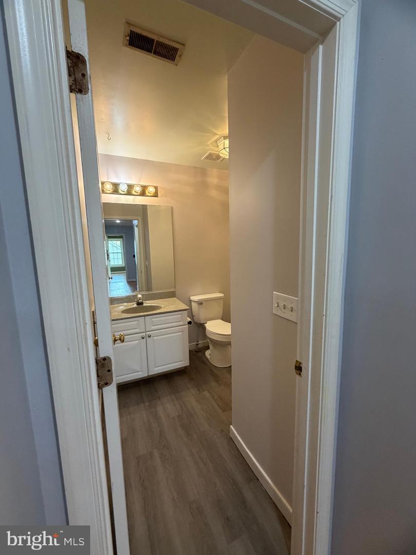 33 BROOKSTONE DR, FREDERICKSBURG, Virginia 22405, 4 Bedrooms Bedrooms, 13 Rooms Rooms,3 BathroomsBathrooms,Residential,For sale,33 BROOKSTONE DR,VAST2044116 MLS # VAST2044116 33 BROOKSTONE DR, FREDERICKSBURG, Virginia 22405, 4 Bedrooms Bedrooms, 13 Rooms Rooms,3 BathroomsBathrooms,Residential,For sale,33 BROOKSTONE DR,VAST2044116 MLS # VAST2044116