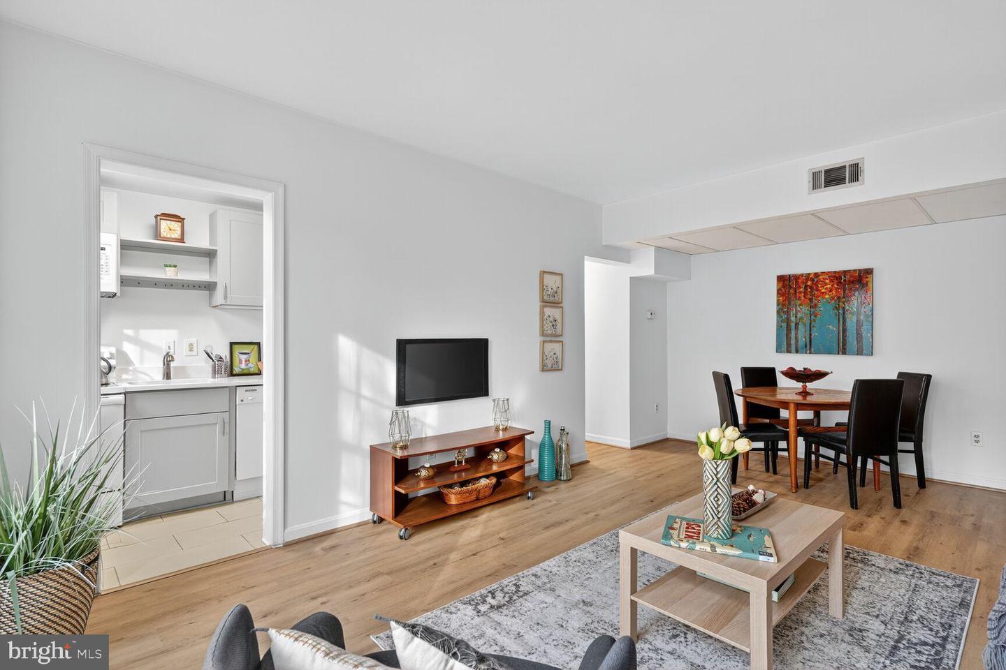 1729 N QUEENS LN N #1-116, ARLINGTON, Virginia 22201, 1 Bedroom Bedrooms, 3 Rooms Rooms,1 BathroomBathrooms,Residential,For sale,1729 N QUEENS LN N #1-116,VAAR2065884 MLS # VAAR2065884 1729 N QUEENS LN N #1-116, ARLINGTON, Virginia 22201, 1 Bedroom Bedrooms, 3 Rooms Rooms,1 BathroomBathrooms,Residential,For sale,1729 N QUEENS LN N #1-116,VAAR2065884 MLS # VAAR2065884