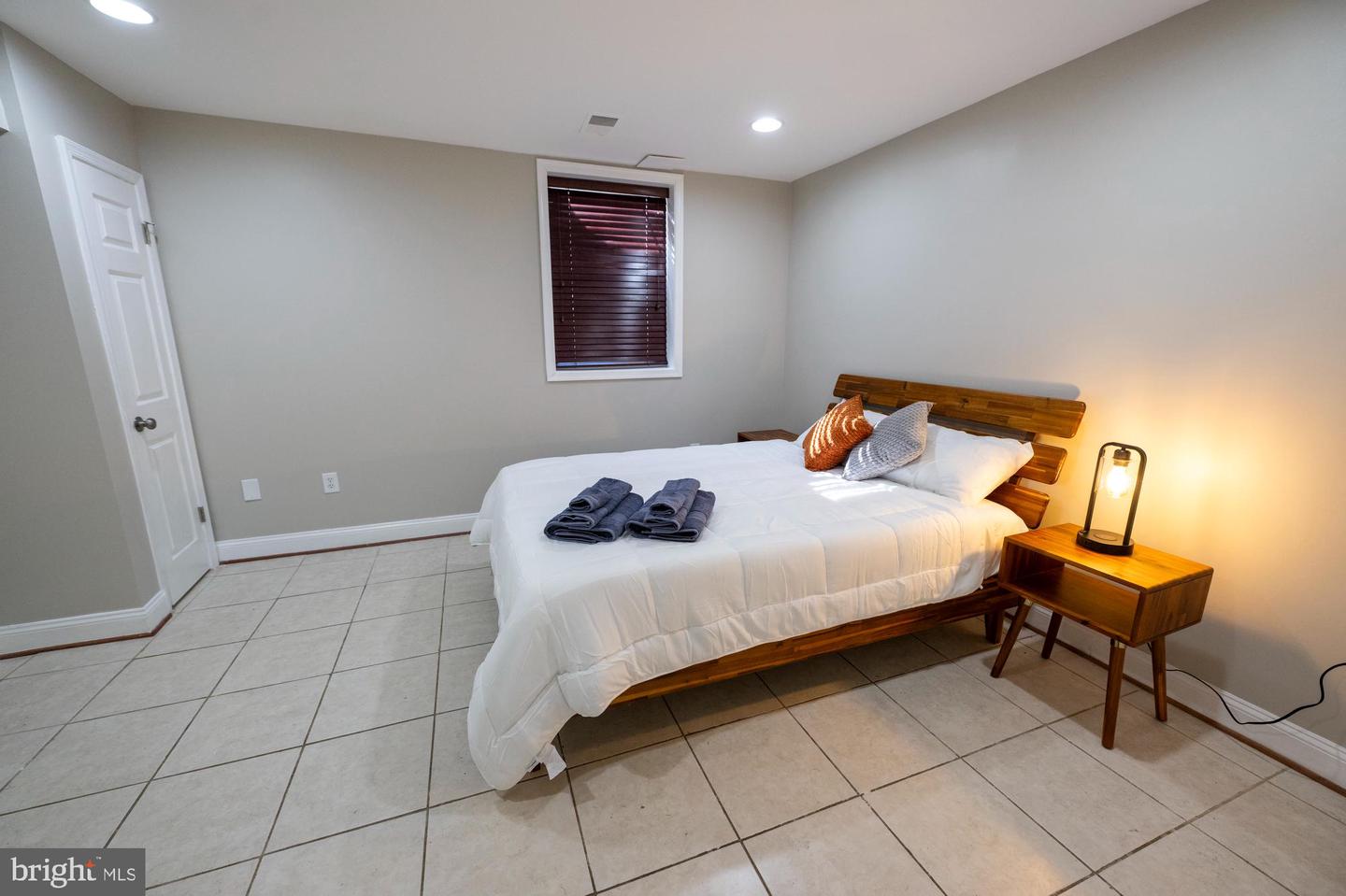 908 13TH ST NE, WASHINGTON, District Of Columbia 20002, 3 Bedrooms Bedrooms, 11 Rooms Rooms,2 BathroomsBathrooms,Residential,For sale,908 13TH ST NE,DCDC2231094 MLS # DCDC2231094