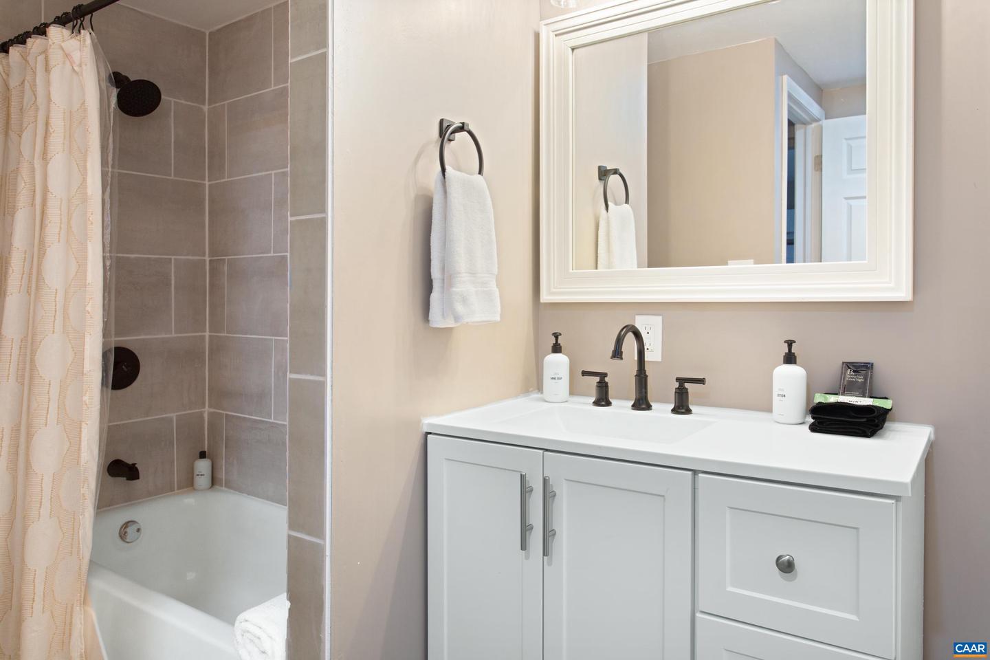 1795 AVON RD, AFTON, Virginia 22920, 3 Bedrooms Bedrooms, ,2 BathroomsBathrooms,Residential,For sale,1795 AVON RD,665465 MLS # 665465