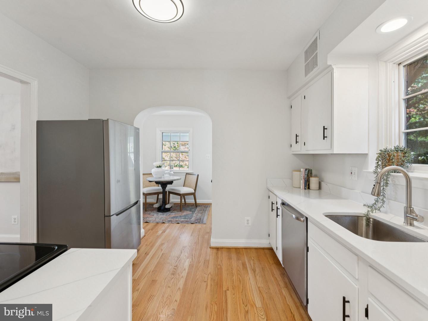 4821 45TH ST NW, WASHINGTON, District Of Columbia 20016, 3 Bedrooms Bedrooms, ,2 BathroomsBathrooms,Residential,For sale,4821 45TH ST NW,DCDC2211630 MLS # DCDC2211630