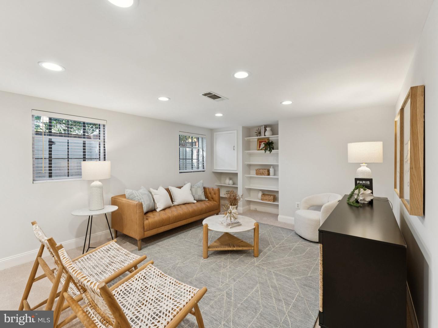 4821 45TH ST NW, WASHINGTON, District Of Columbia 20016, 3 Bedrooms Bedrooms, ,2 BathroomsBathrooms,Residential,For sale,4821 45TH ST NW,DCDC2211630 MLS # DCDC2211630