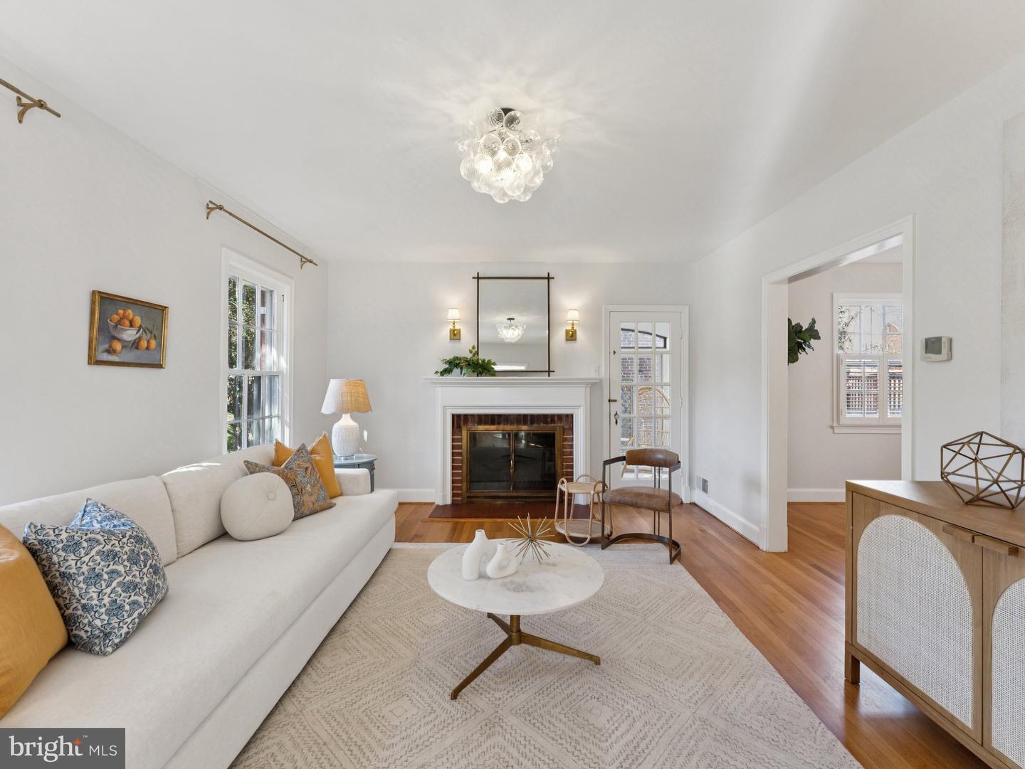 4821 45TH ST NW, WASHINGTON, District Of Columbia 20016, 3 Bedrooms Bedrooms, ,2 BathroomsBathrooms,Residential,For sale,4821 45TH ST NW,DCDC2211630 MLS # DCDC2211630